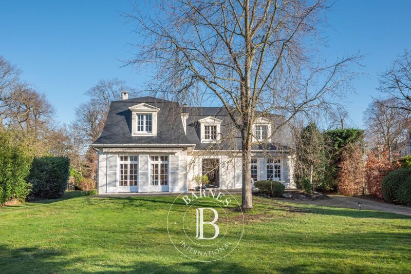 Sold, House Le Vésinet