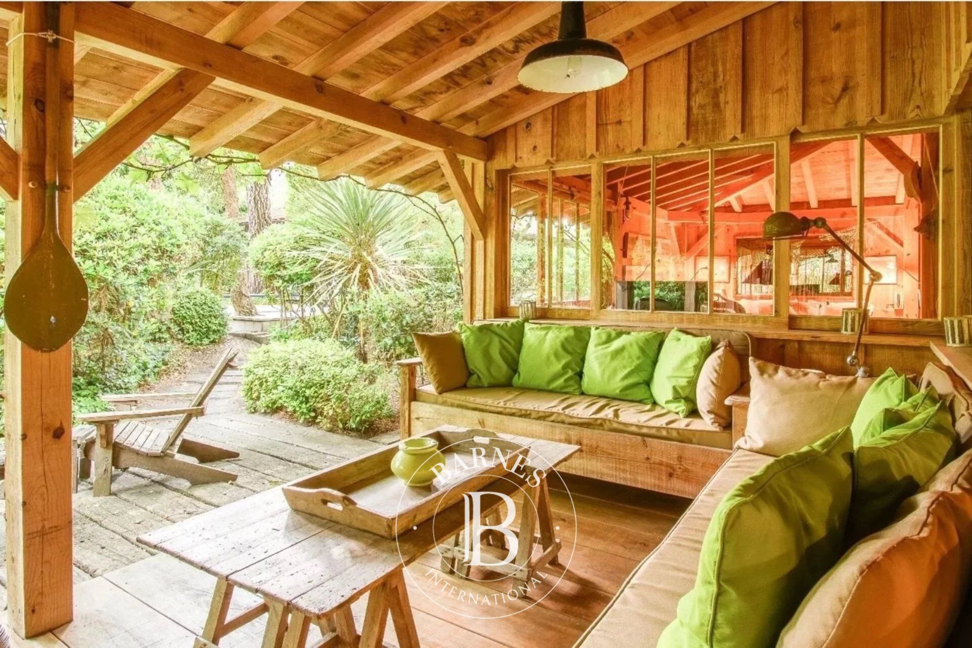 VILLA EN BOIS «QUARTZ» AVEC PISCINE, DANS LE VILLAGE DU CANON (CAP FERRET) - CAPACITÉ 12 PERSONNES - picture 2