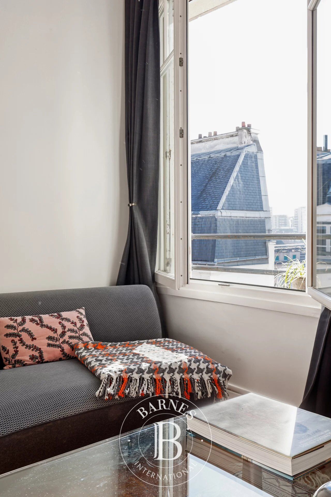 Wohnung Paris 10ème - picture 3