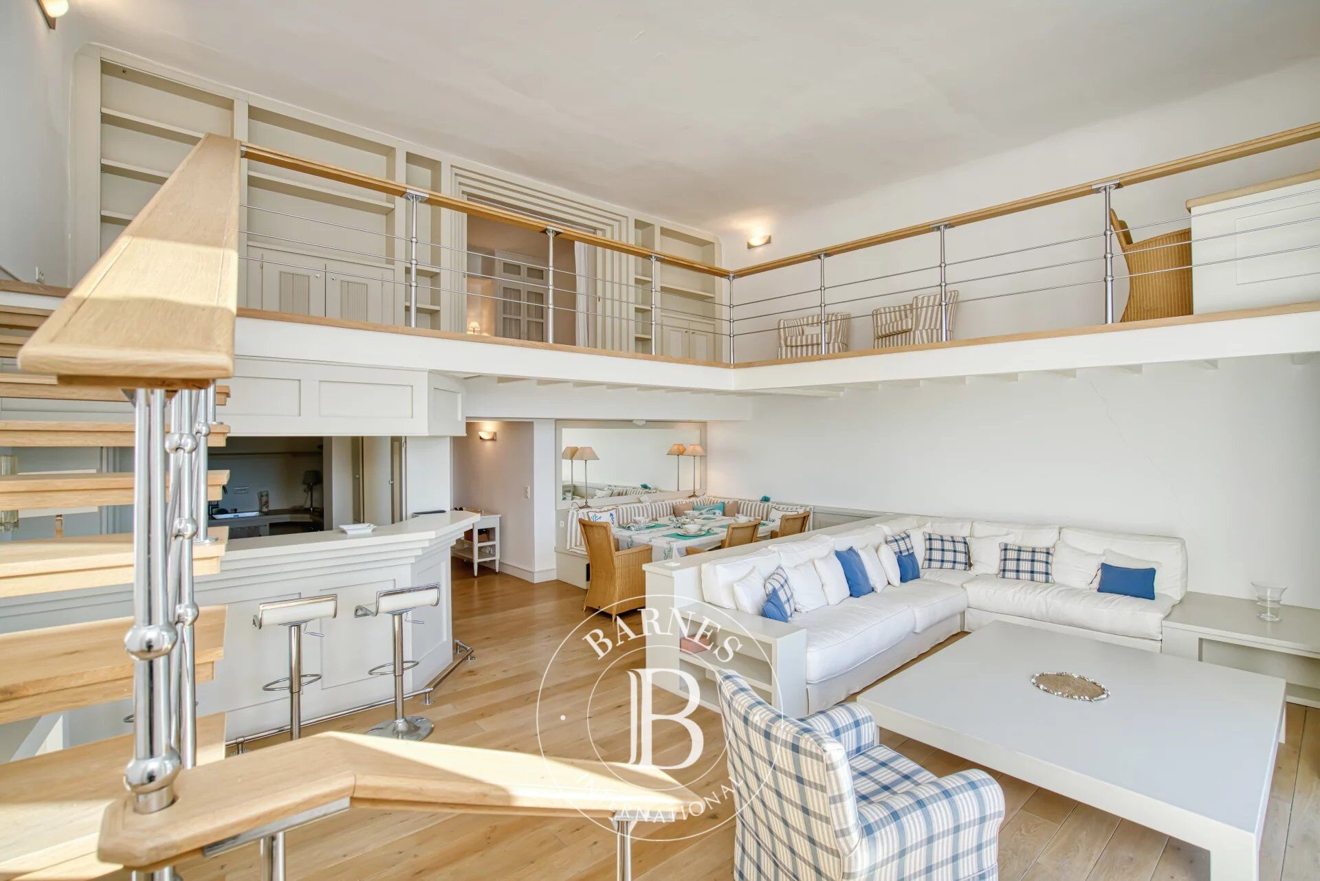 SAINT-TROPEZ - APPARTEMENT SUR LE PORT - 3 CHAMBRES - picture 3