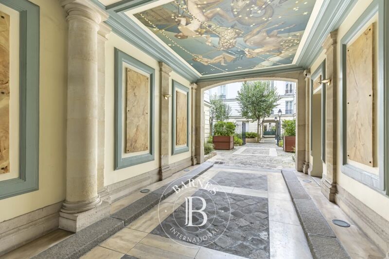 Tocqueville/Monceau - 2 chambres - Etage élevé - Parfait état - Immeuble de grand standing