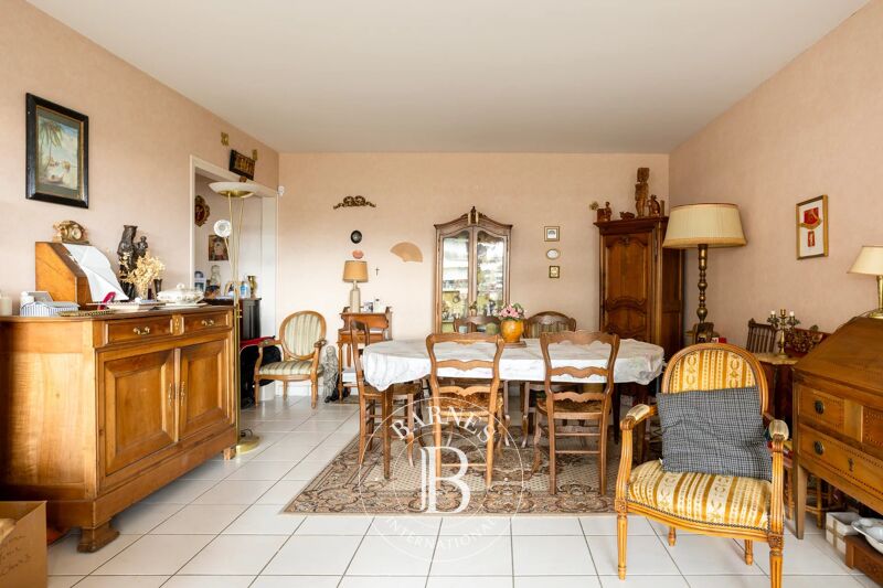 For Sale, Apartment Le Chesnay-Rocquencourt - picture 2