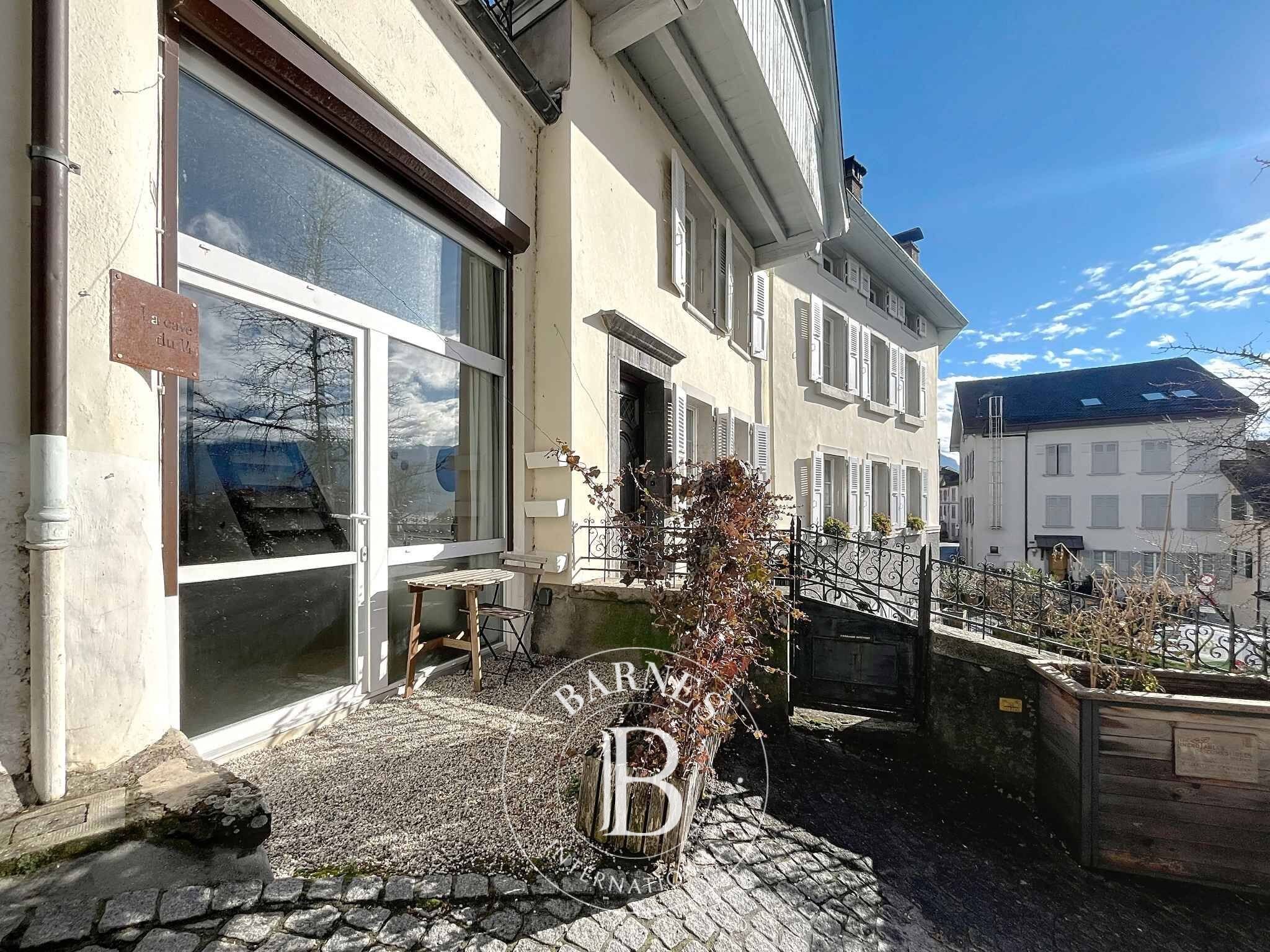 Daire Montreux - picture 10