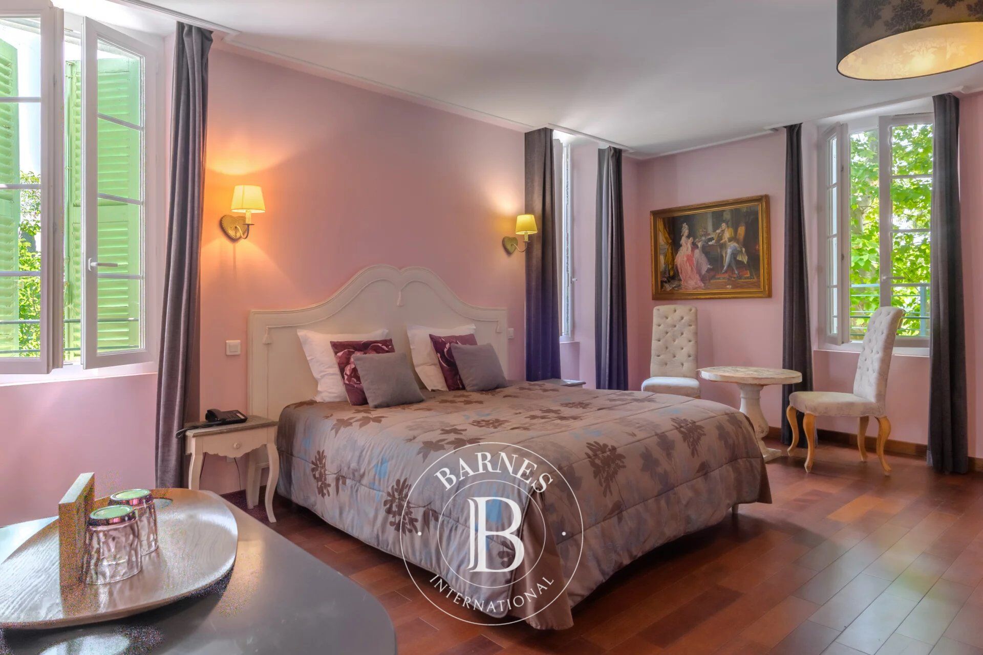 Venta, Hotel Cuers - picture 8