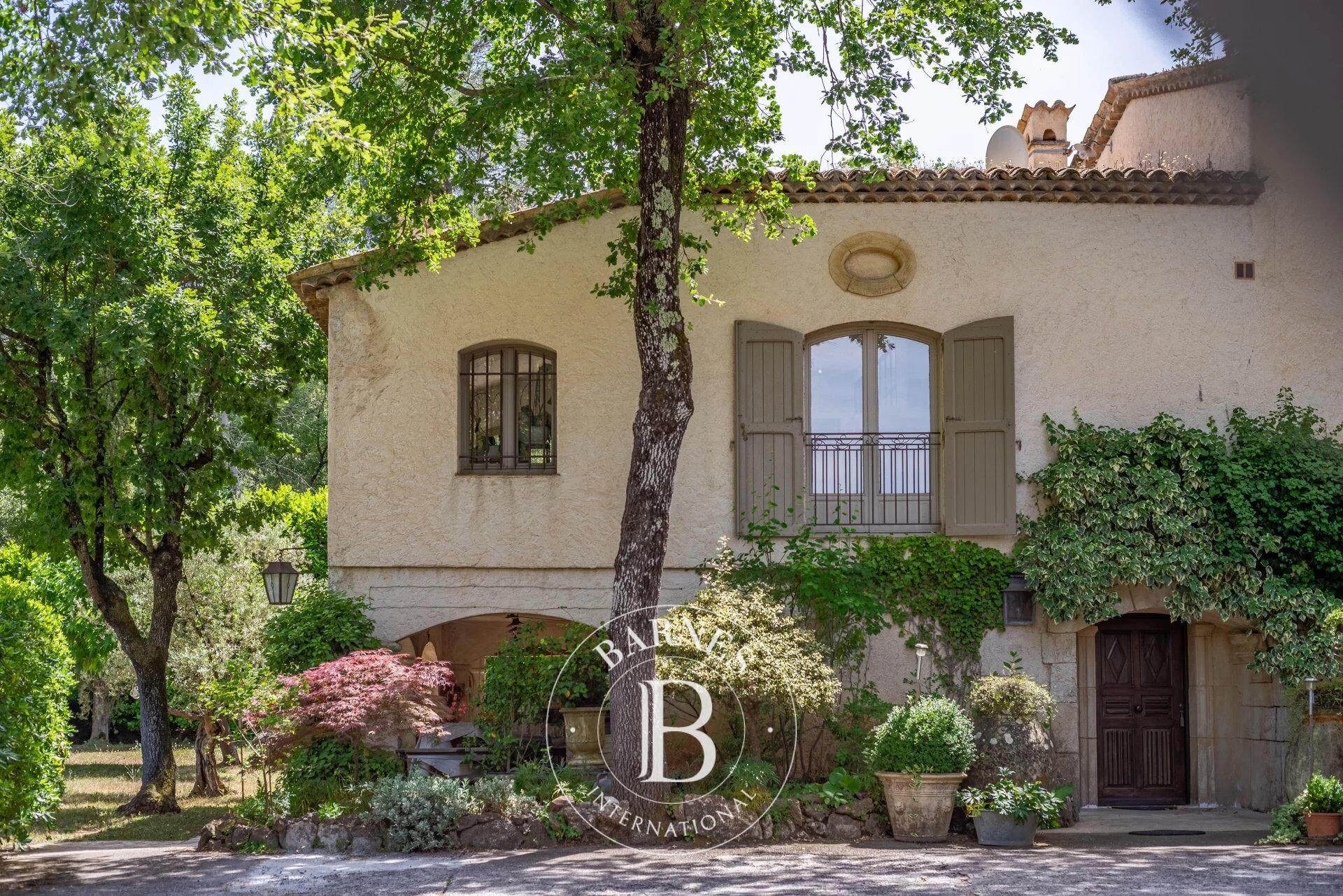 Ev Valbonne - picture 4