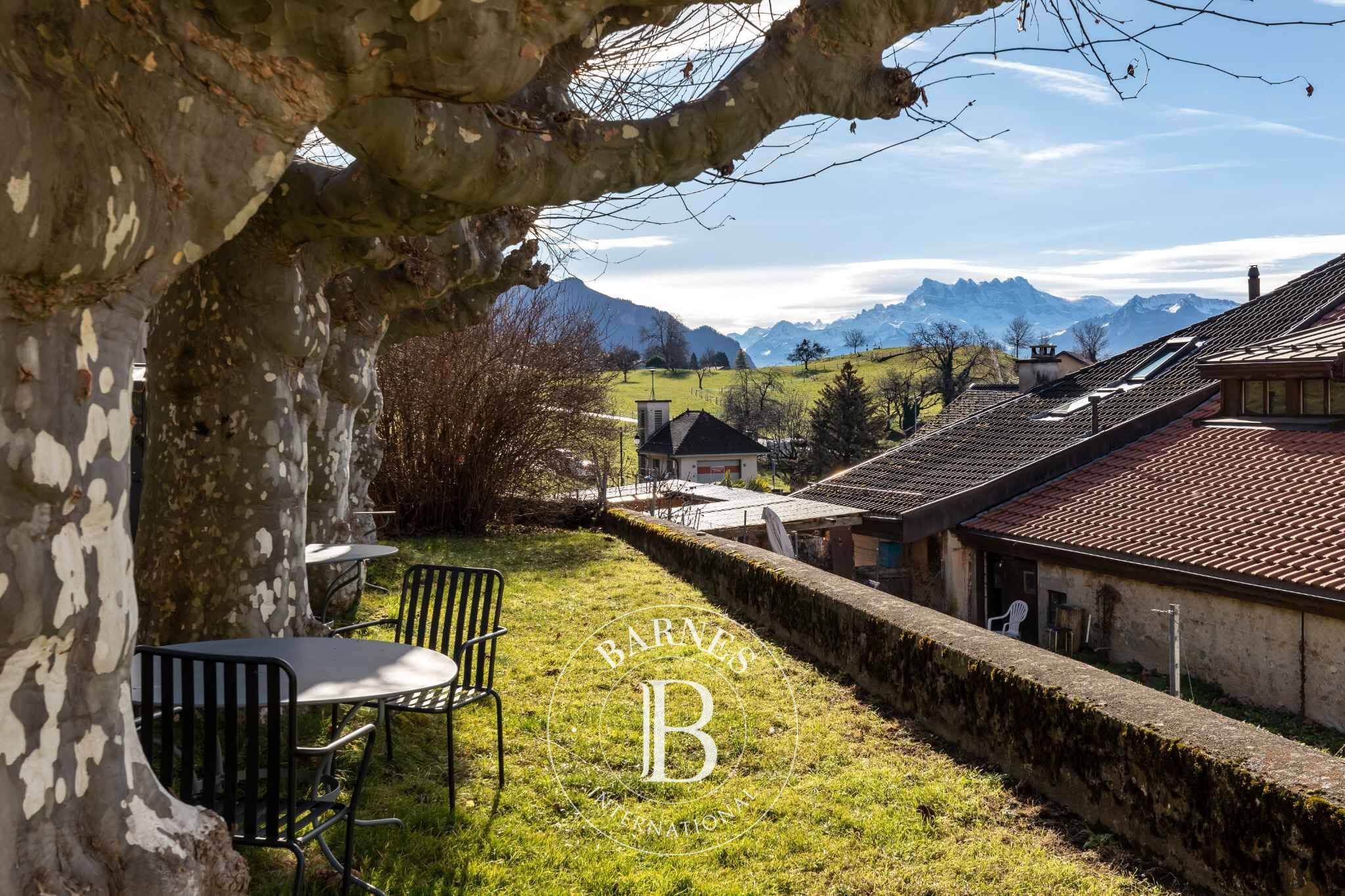 Daire Montreux - picture 13