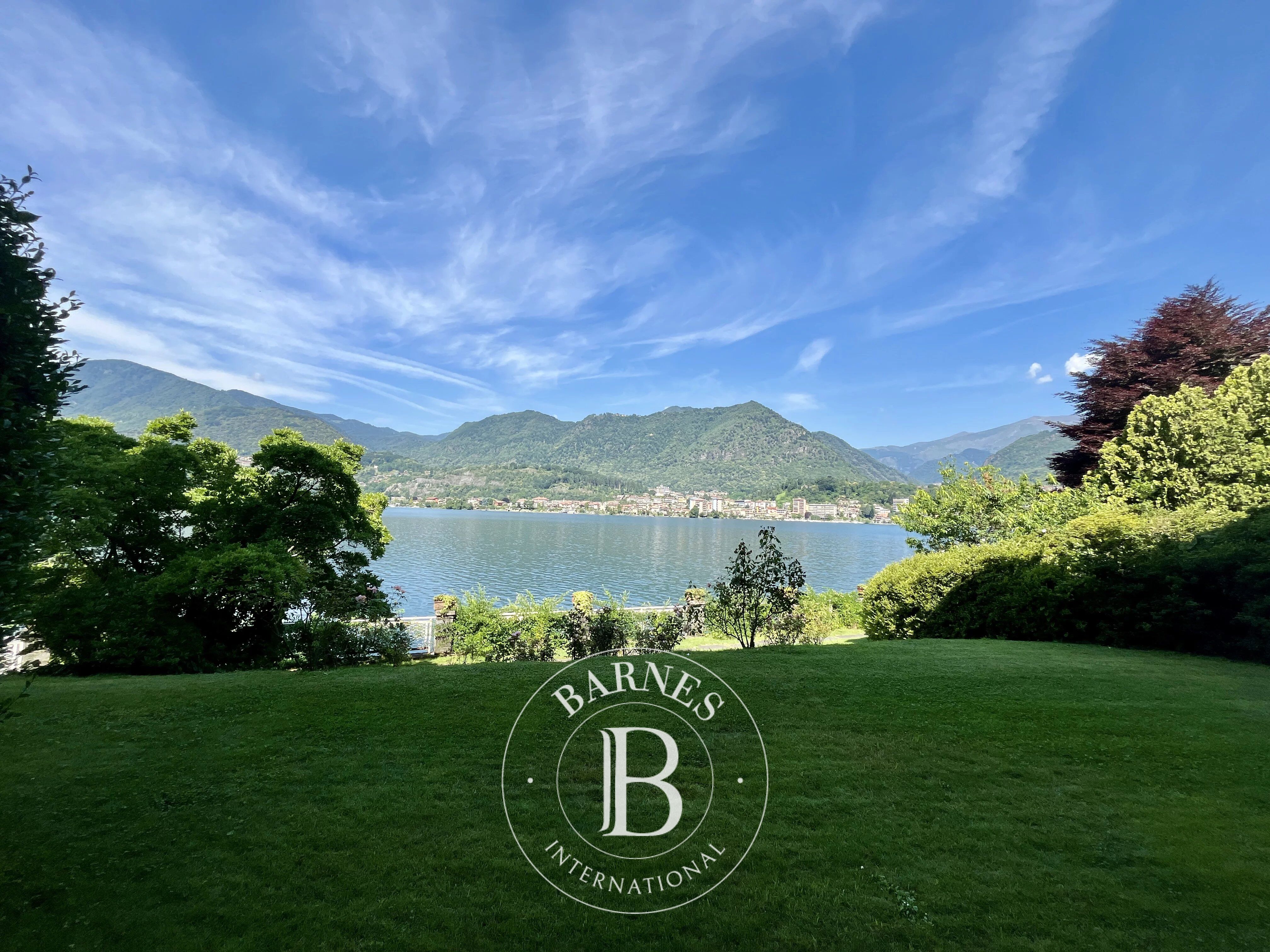 Villa Omegna - picture 5