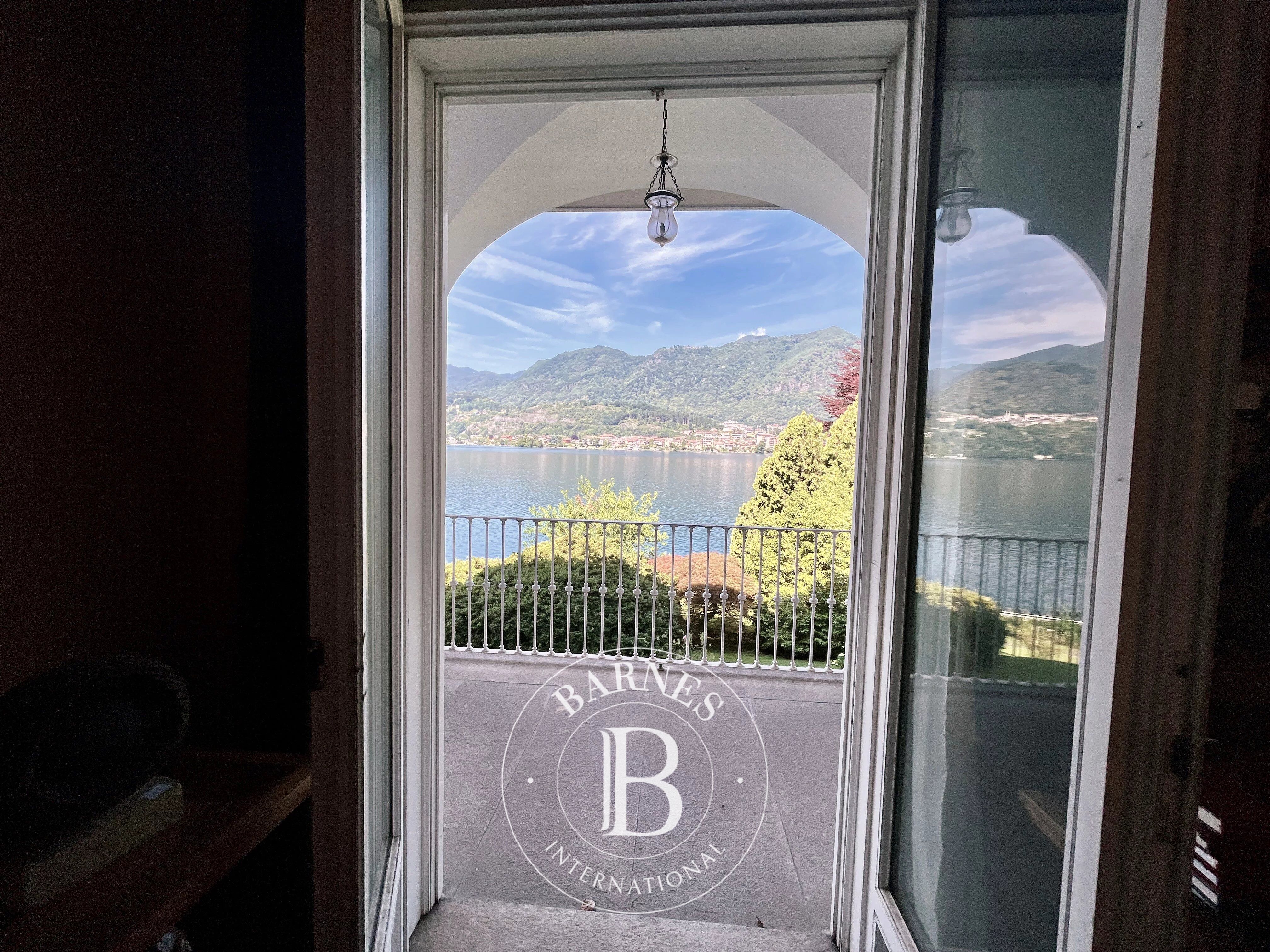 Villa Omegna - picture 13