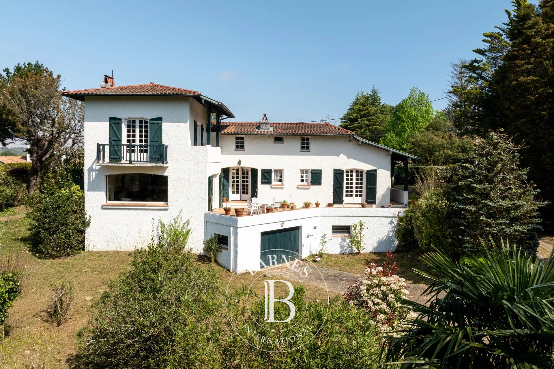 ARCANGUES CERCA DEL CAMPO DE GOLF – ENTORNO TRANQUILO – CASA PARA RENOVAR - picture 2