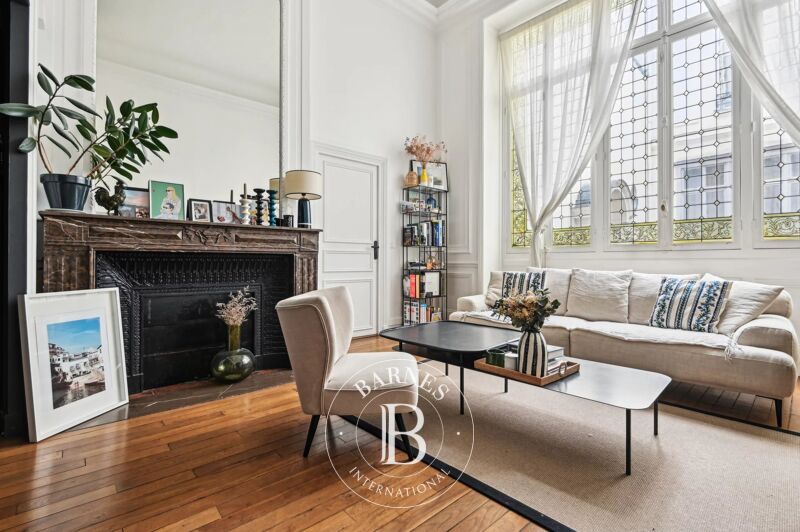 For Sale Apartment | Paris 7ème - picture 2