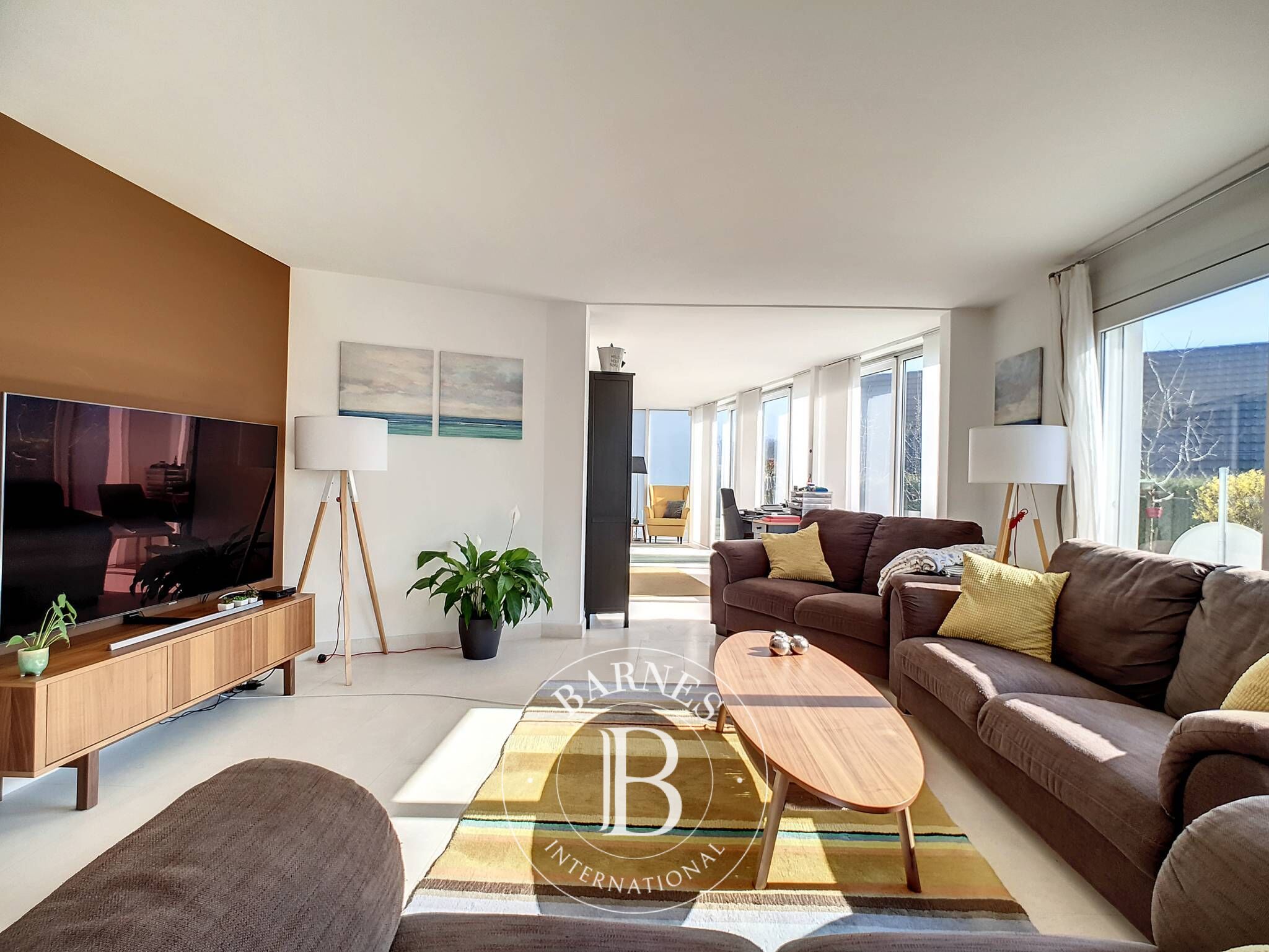 Villa d'exception : deux logements attenants à l'ISL - picture 2