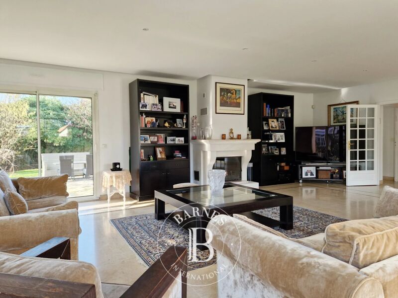 Venta, Casa Saint-Gratien - picture 3