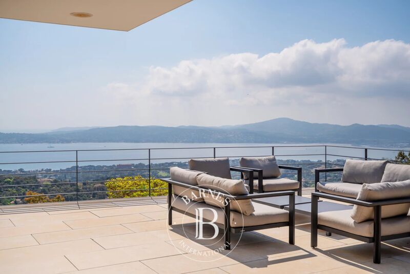 Venta, Villa Grimaud - picture 2