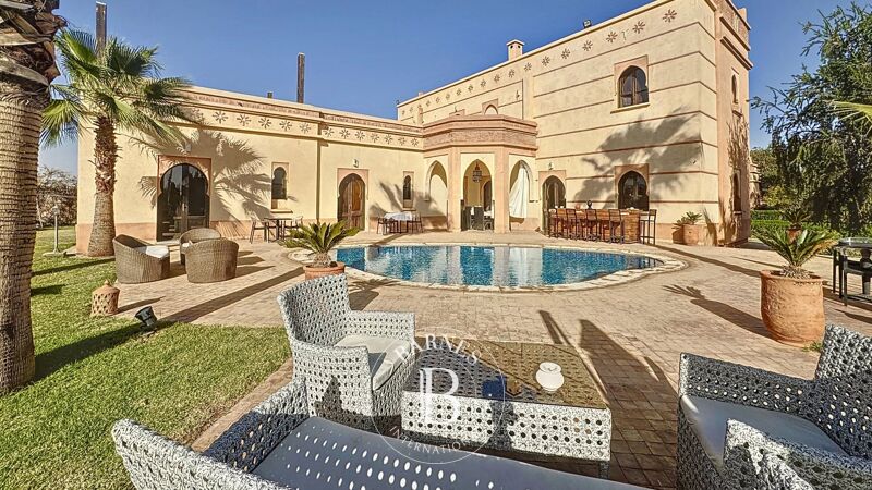 Villa autorisée maison d’hôtes – À vendre à Marrakech