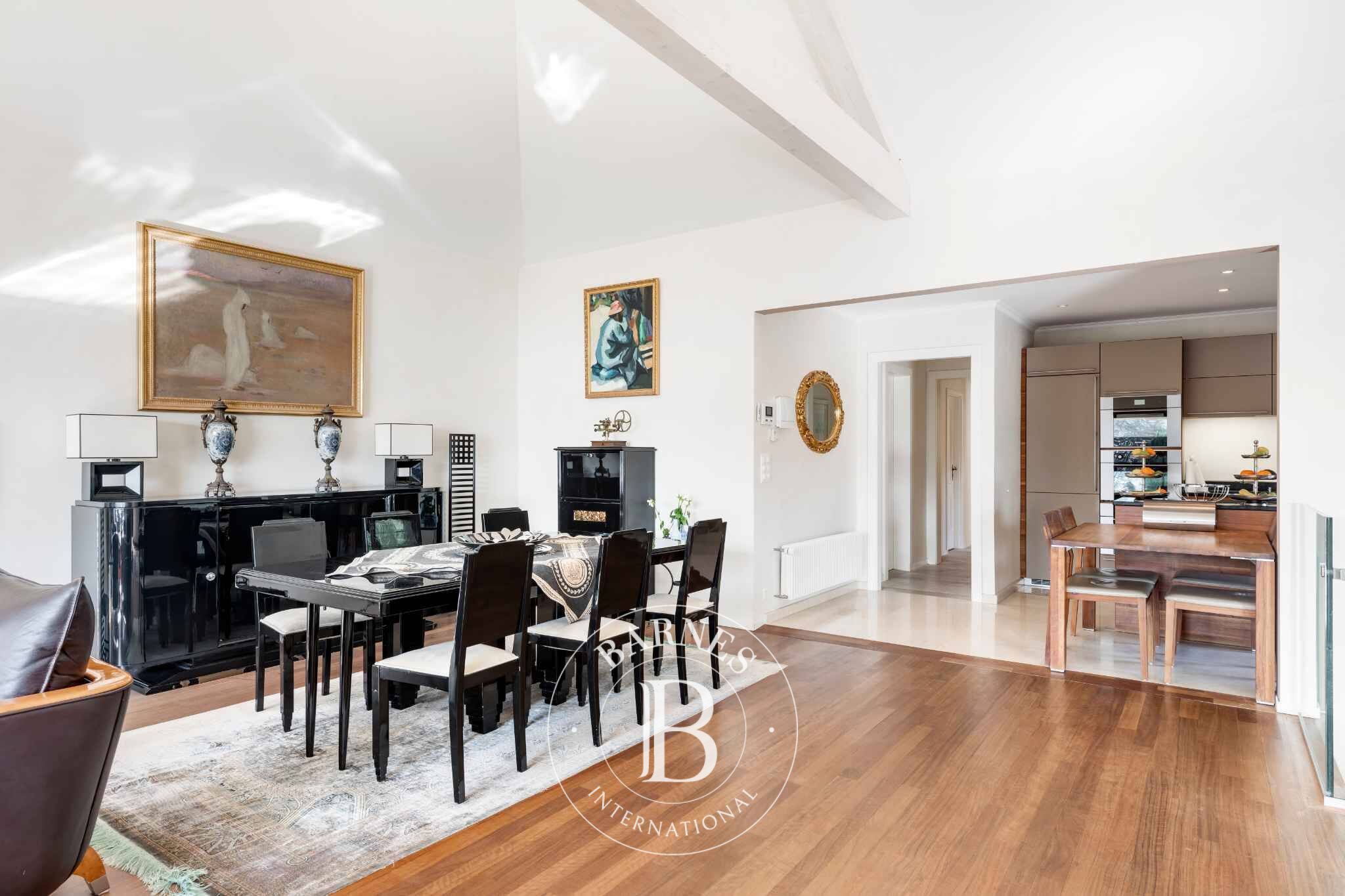 Villa Montreux - picture 13