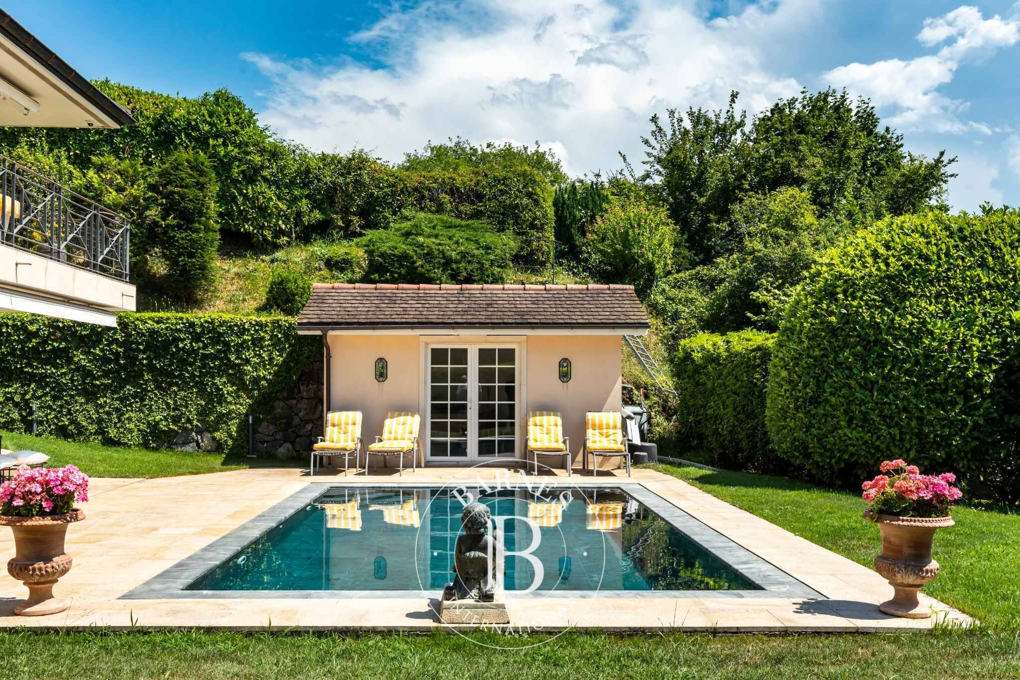 Villa Montreux - picture 26