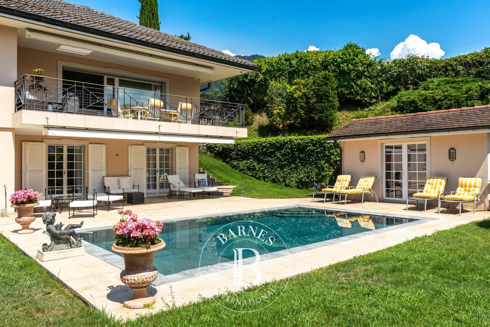 Villa Montreux - picture 27