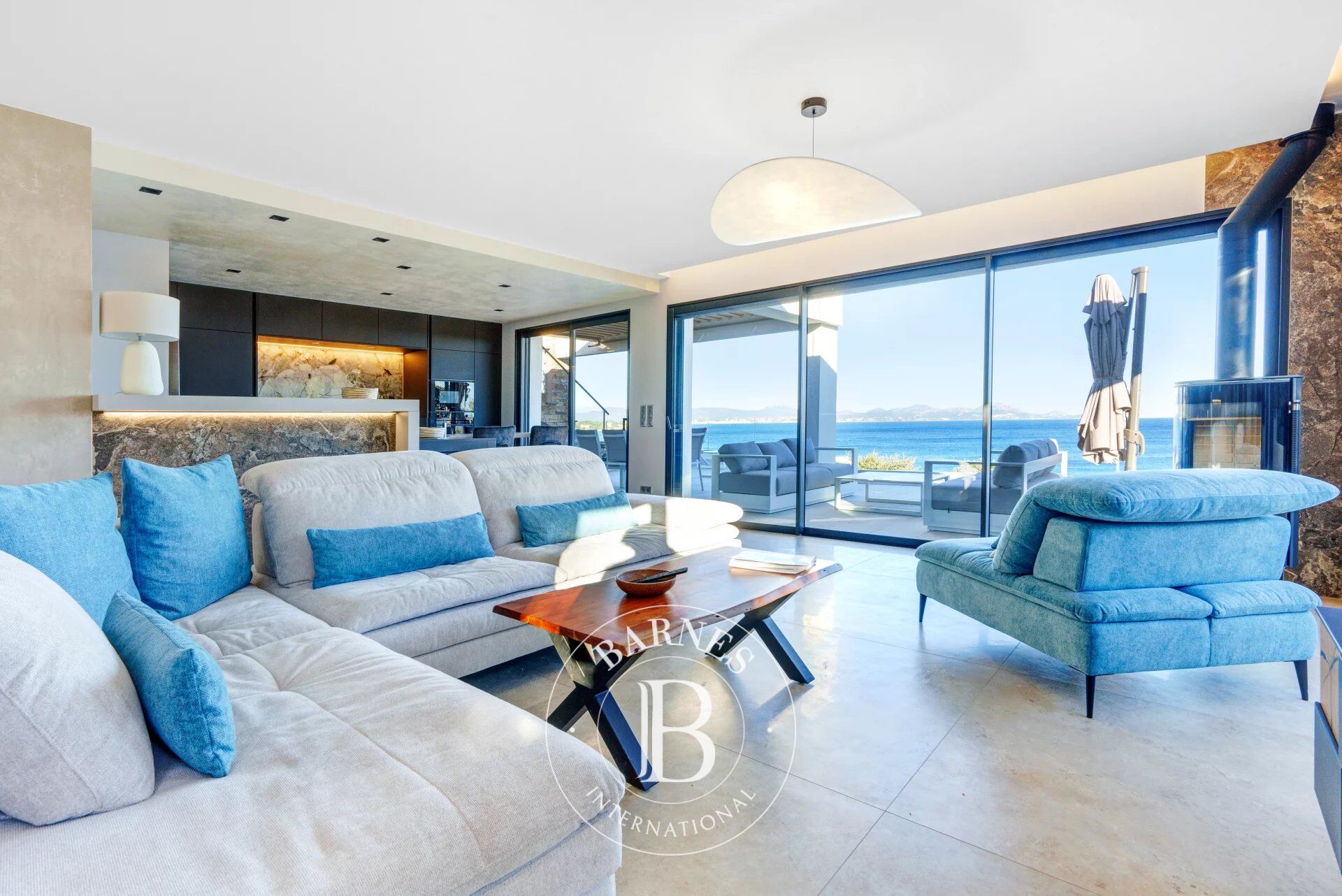 AFFITTI VACANZE - LES ISSAMBRES - VILLA VISTA MARE - 4 CAMERE DA LETTO - picture 3