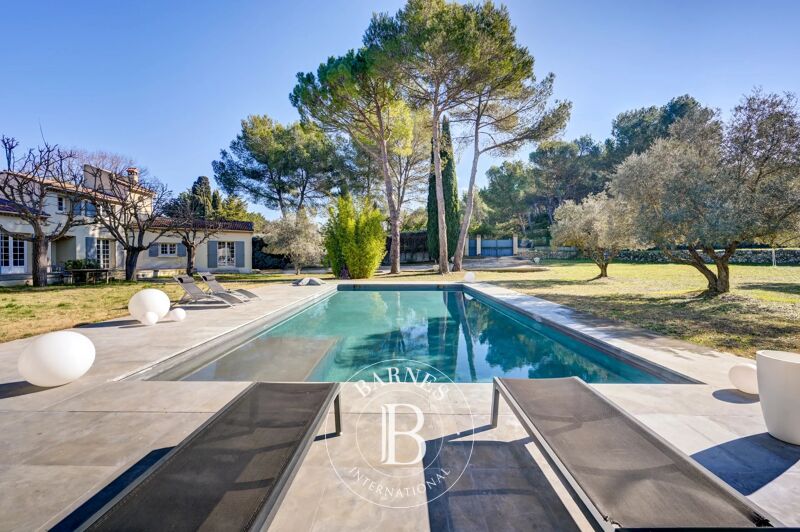 UNDER SALE OFFER - BARNES EXCLUSIVE LISTING - VENTABREN - FAMILY HOUSE - 4 BEDROOMS - SWIMMING POOL