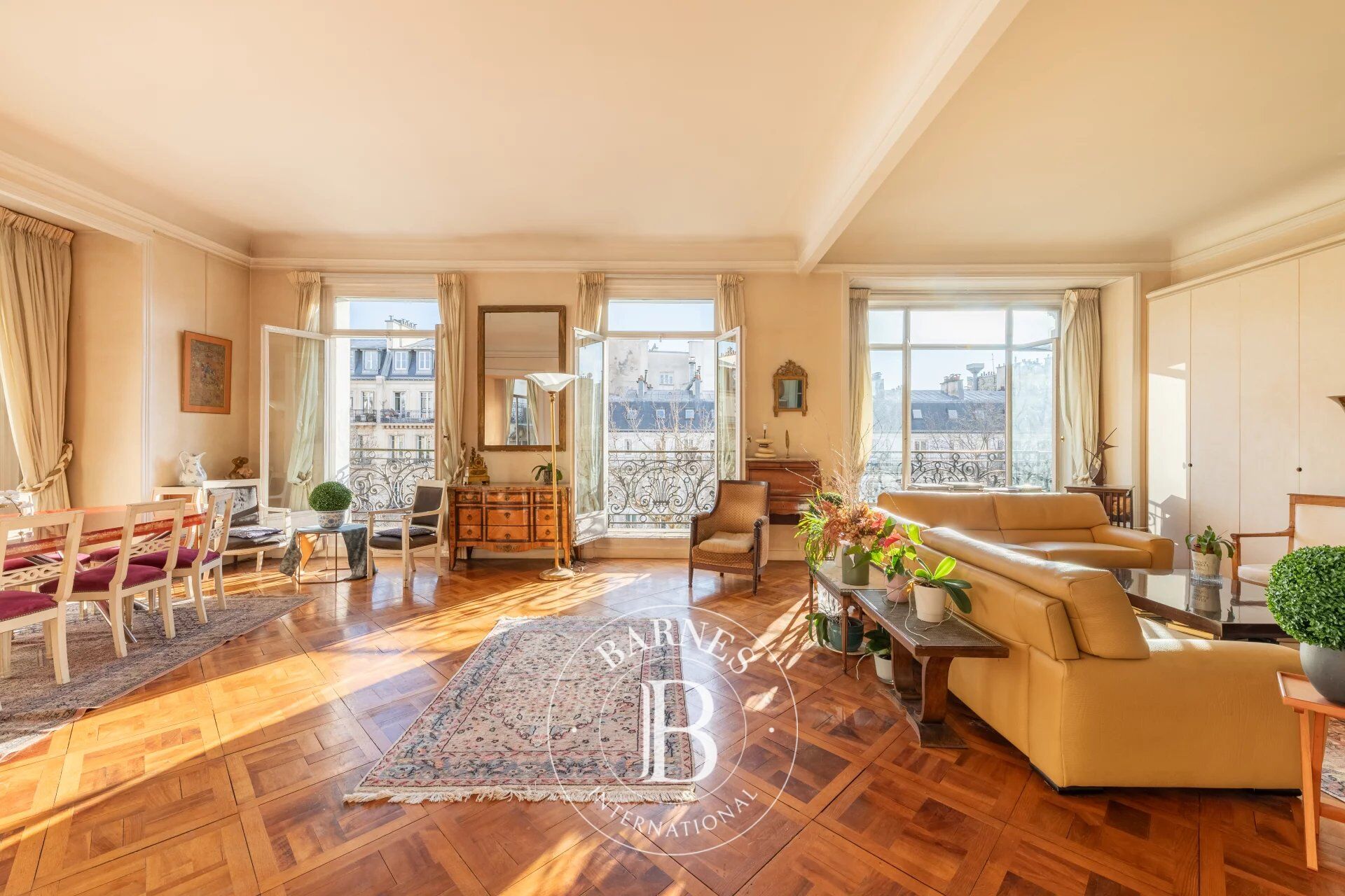 Sole Agent -  Paris 16 - Trocadéro - Beautiful family and reception apartment - 4 bedrooms - Eiffel Tower view - picture 3