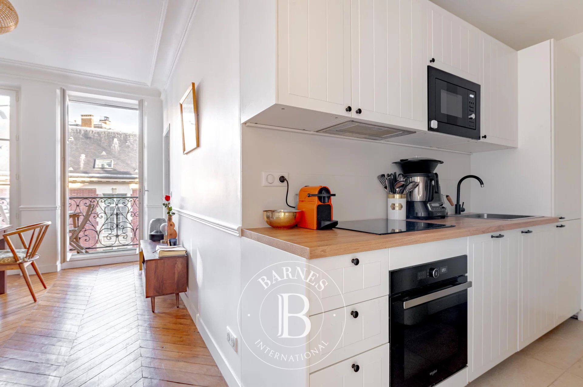 Nouveauté Paris V - Claude Bernard : appartement traversant 2 vraies chambres, lumineux, balconnet - picture 2