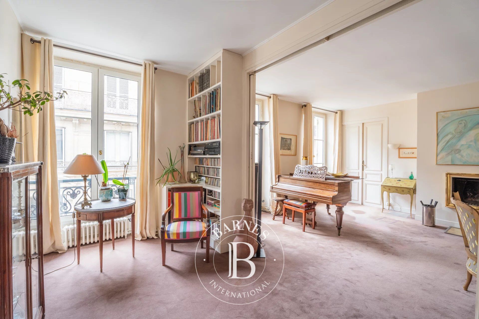 Exclusivity - Paris 8è Faubourg St-Honoré Madeleine - 3rdt floor - 2-bedroom apartment - picture 1