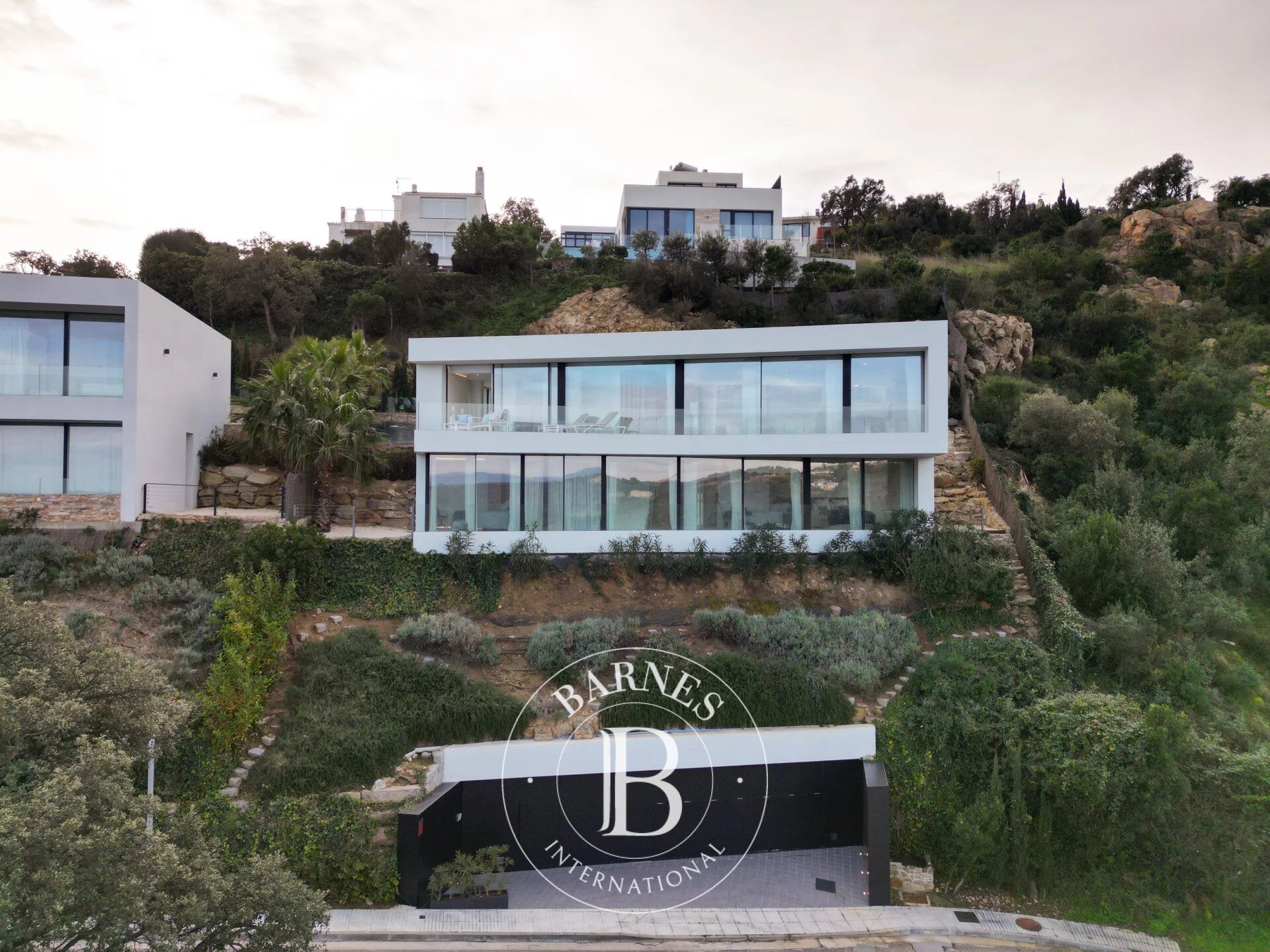 Modern villa with sea views in Platja d'Aro, Costa Brava - picture 3