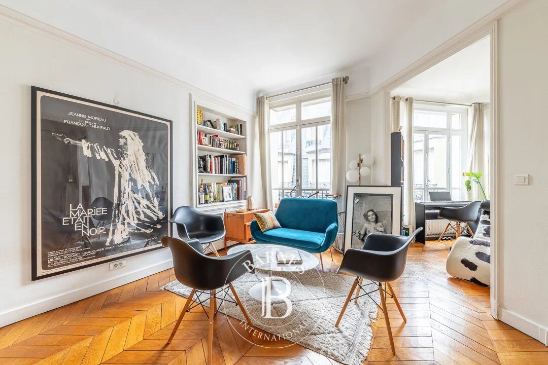 Paris 16 - Victor Hugo - Top floor apartment - picture 2