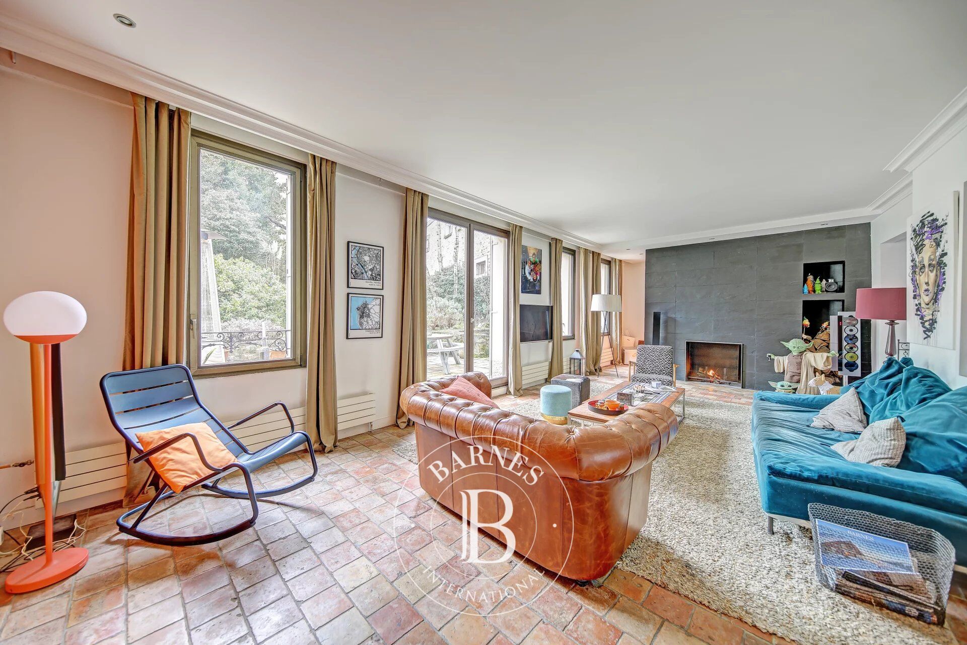 EXCLUSIVITE - SAINT-GERMAIN-EN-LAYE - COEUR DE VILLE - RER A - MAISON DE 303 m² - JARDIN SANS VIS-A-VIS - picture 3