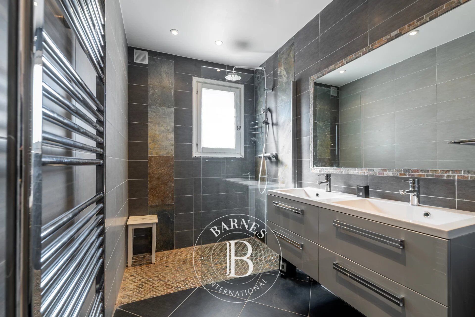 Ev Mougins - picture 10