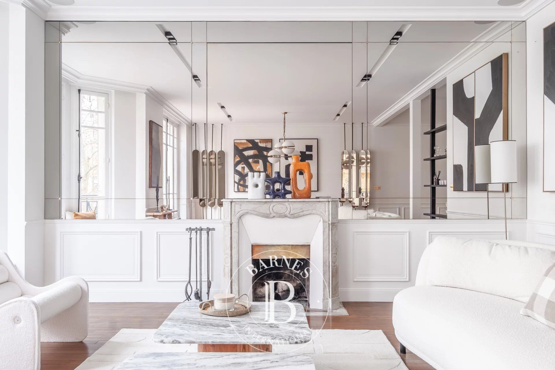 Paris 7 - Ecole Militaire - 3-bed apartment - Immaculate condition - picture 3