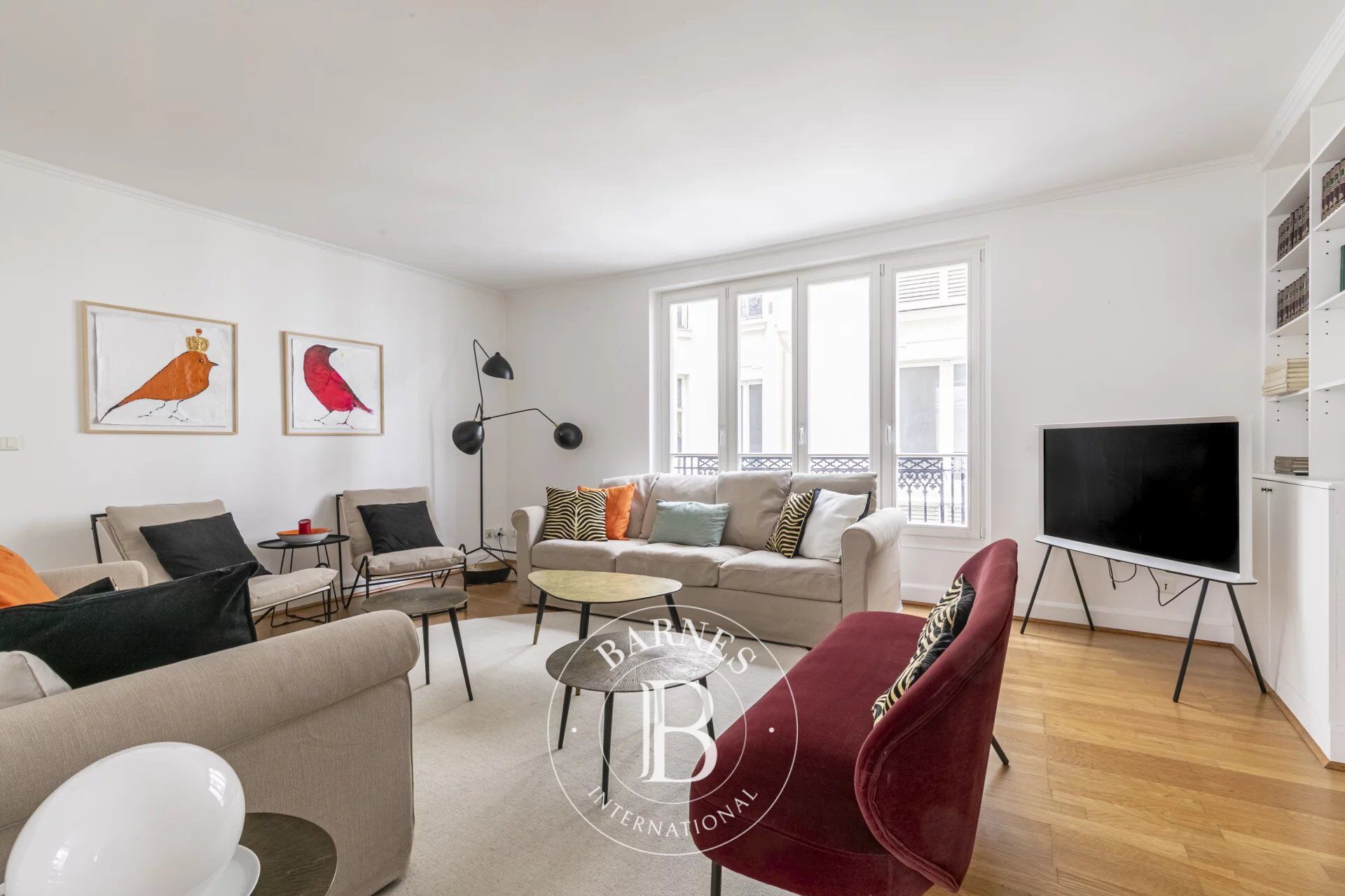 Paris 7 - St Thomas d'Aquin - 92 m² Traversant - 2 chambres - picture 2