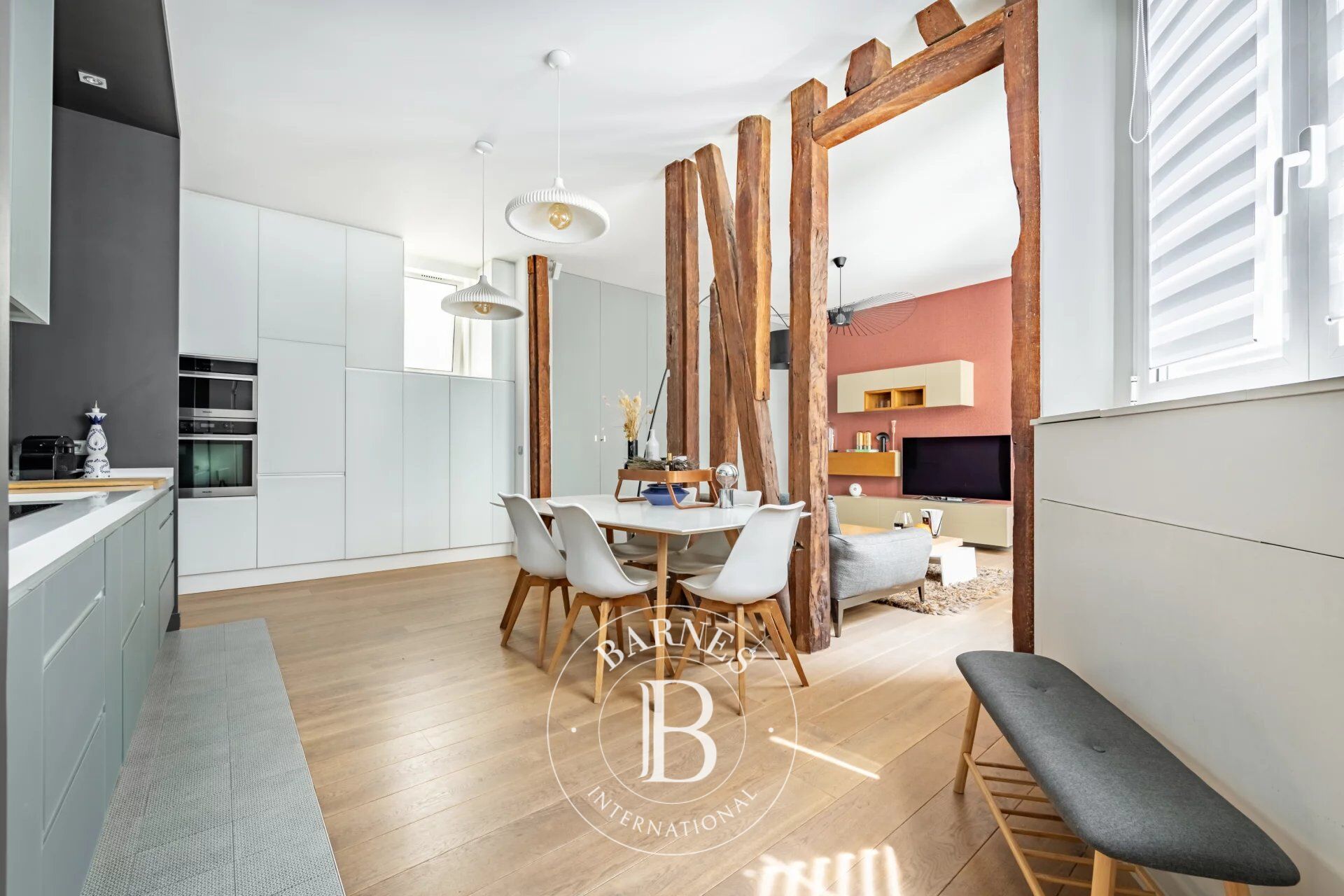 Apartment for sale - Paris 2 - Opéra - Renovated by an architect - 2 bedrooms - Lift - picture 3