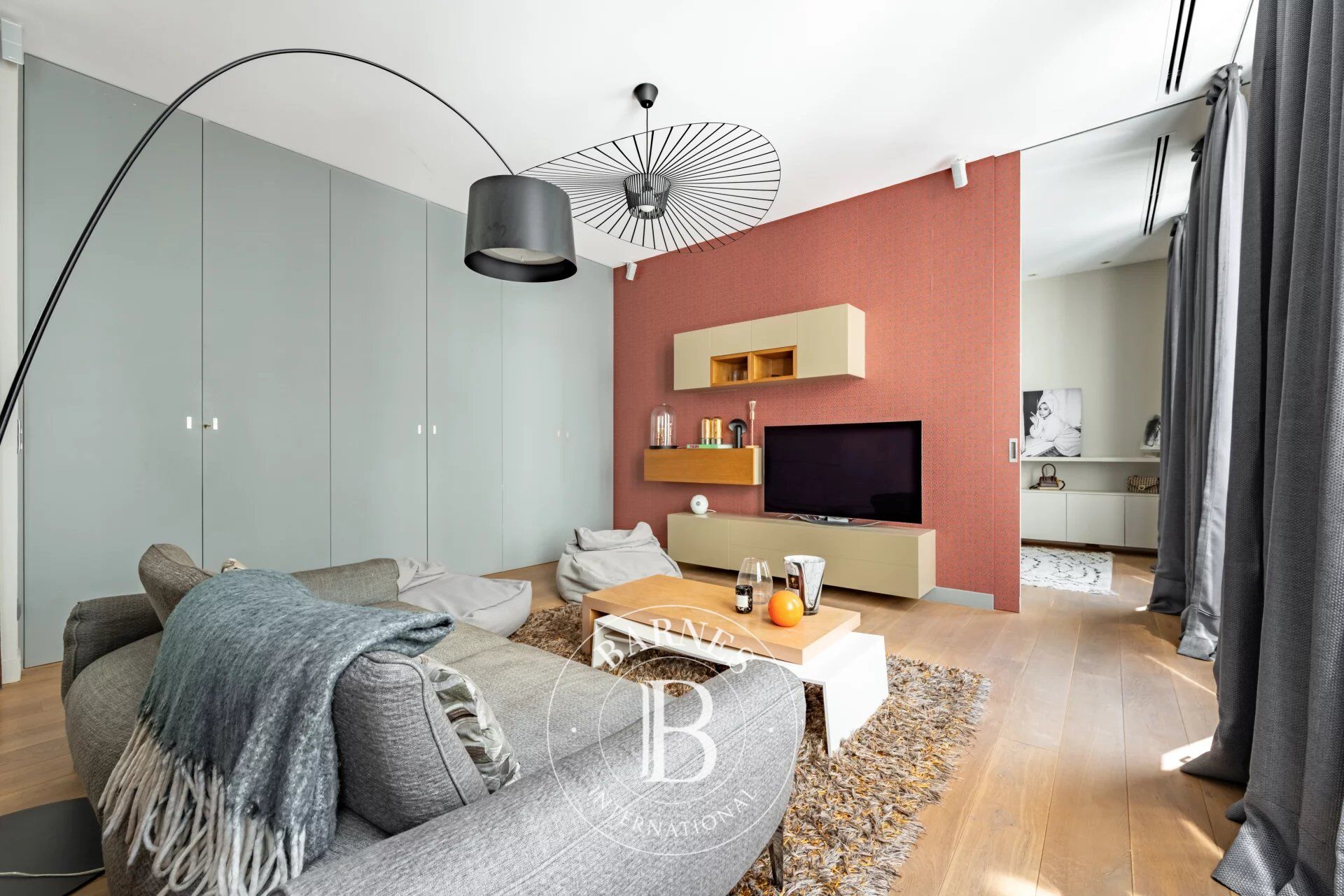 Vente appartement -  Paris 2 - Opéra - Rénové par architecte - 2 chambres - Ascenseur - picture 3