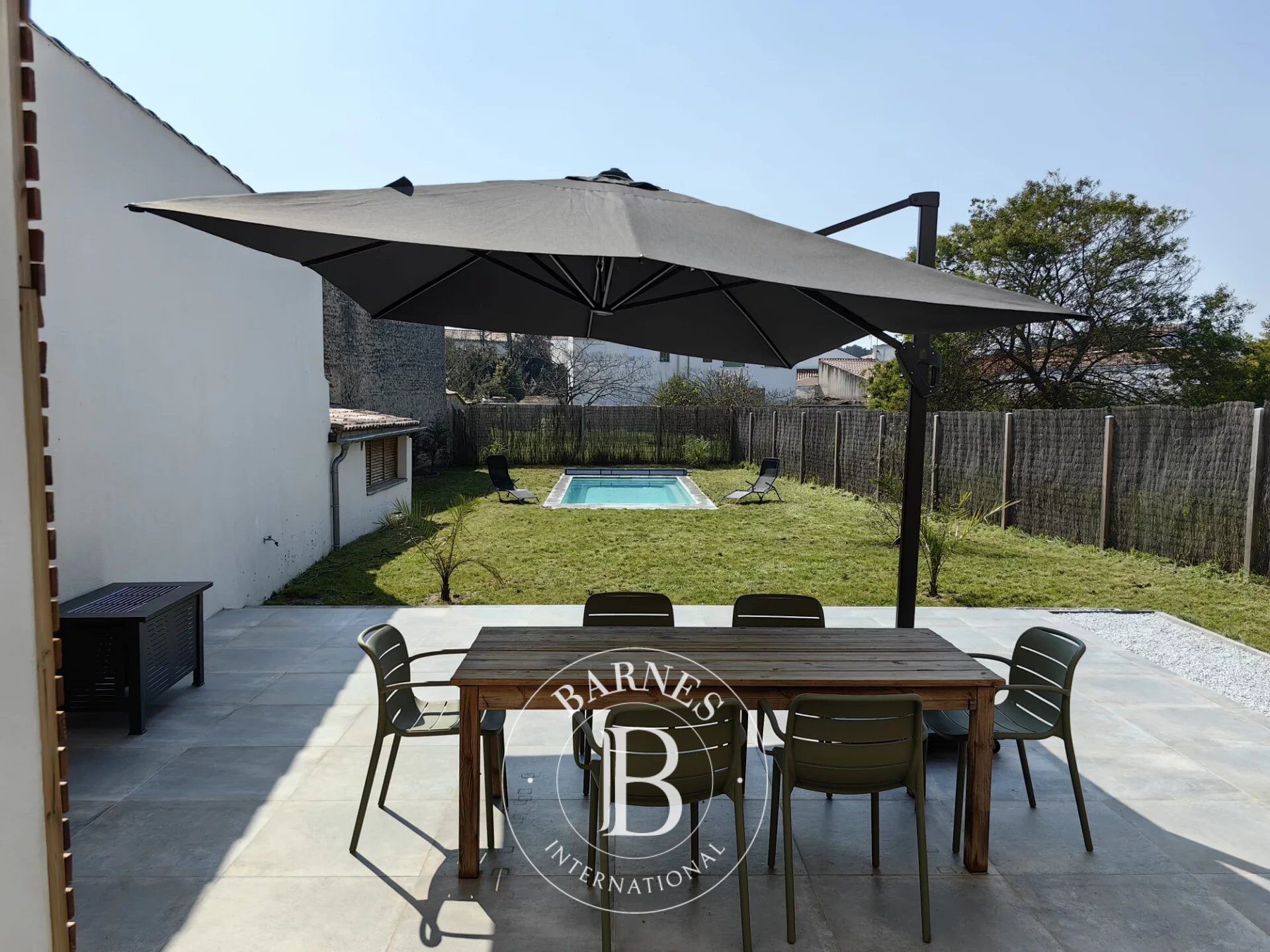 House for Sale with swimmingpool – La Flotte en Ré - picture 1
