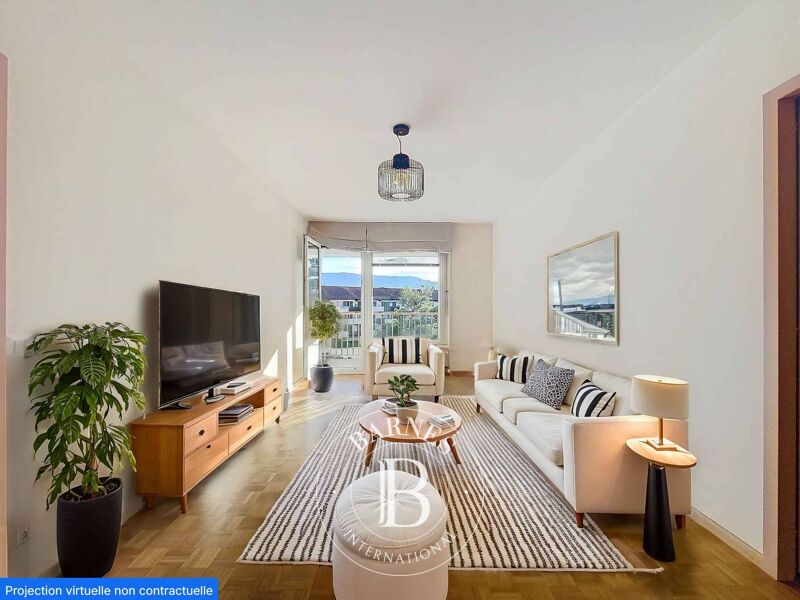 Casatax ! Appartement de 4 pièces rénové au dernier étage