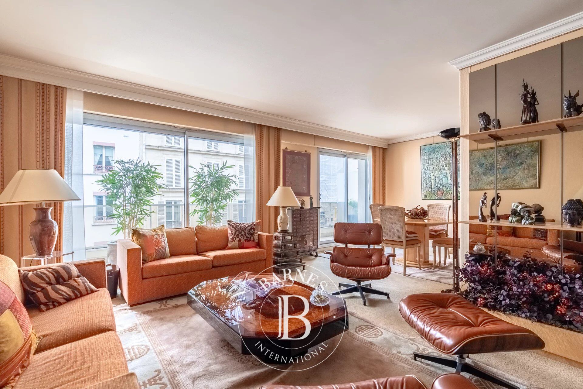 Neuilly - Town Hall - 2/3-bed apartment - Wide balconies - picture 2