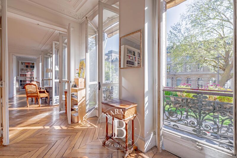 Sold, Apartment Paris 5ème - picture 2