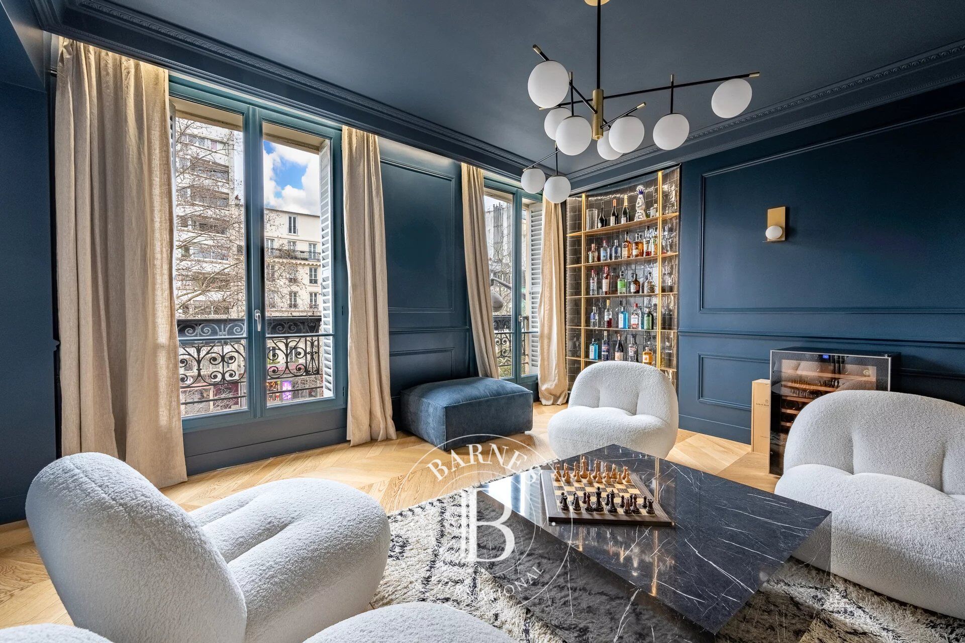 Paris 9ème - PIERRE FONTAINE - 3 CHAMBRES - 3ème ETAGE - ASC - VUE DEGAGEE - BELLES PRESTATIONS - picture 1