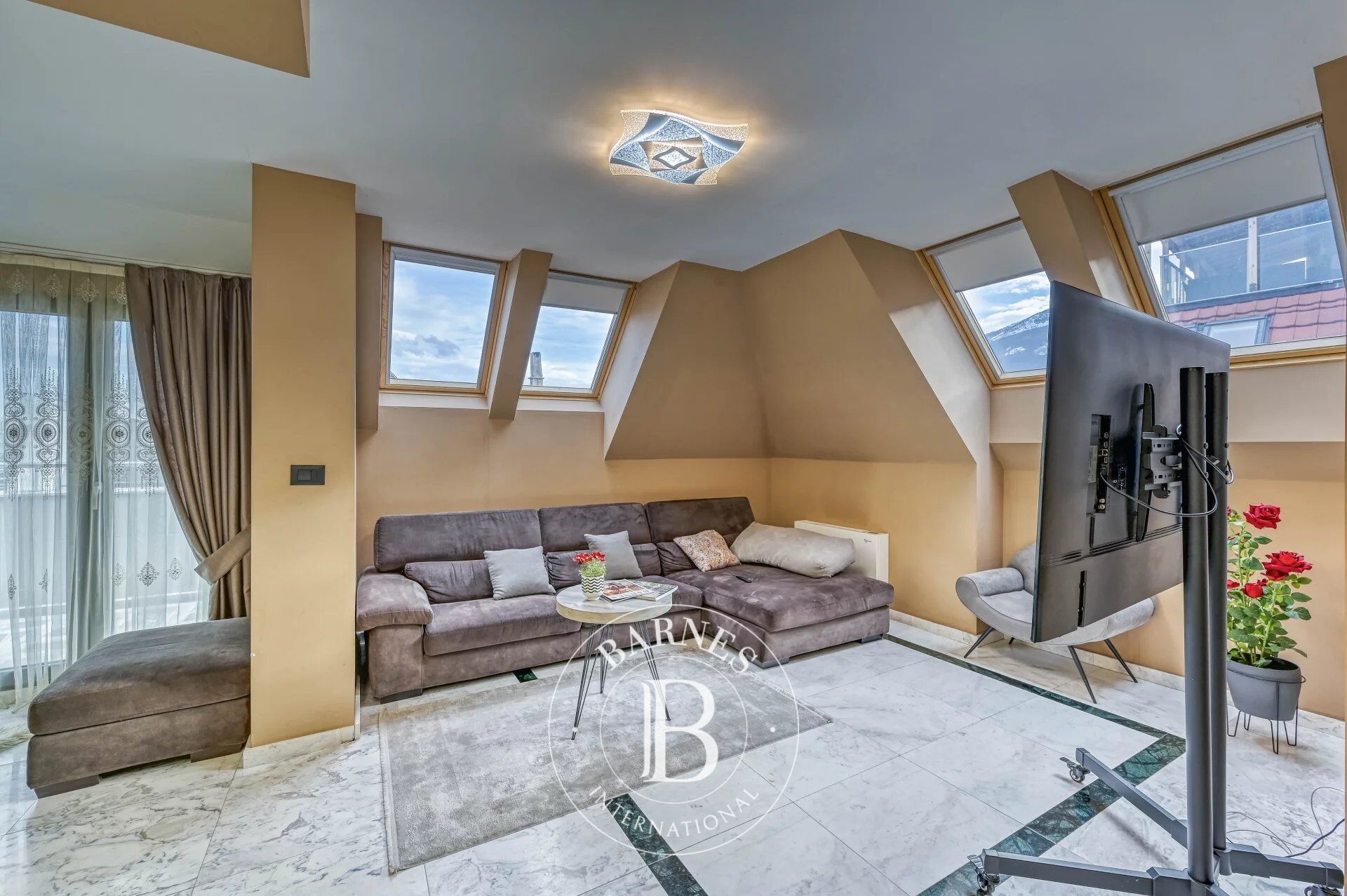 Daire Sofia - picture 4