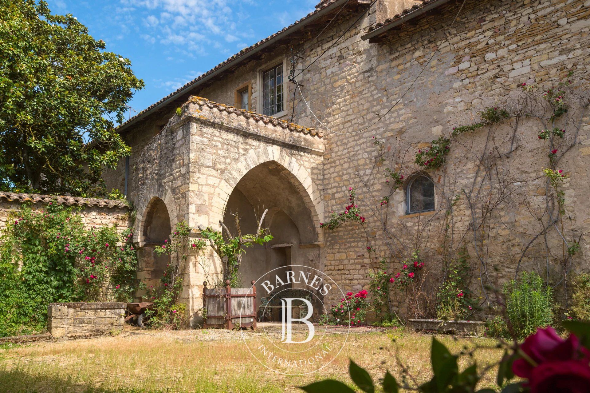 SAINT BERNARD - Propriété historique du XI ème siècle de 515 m² habitables environ - 12 Chambres - Parc d'environ 1,7 hectares  - - picture 3