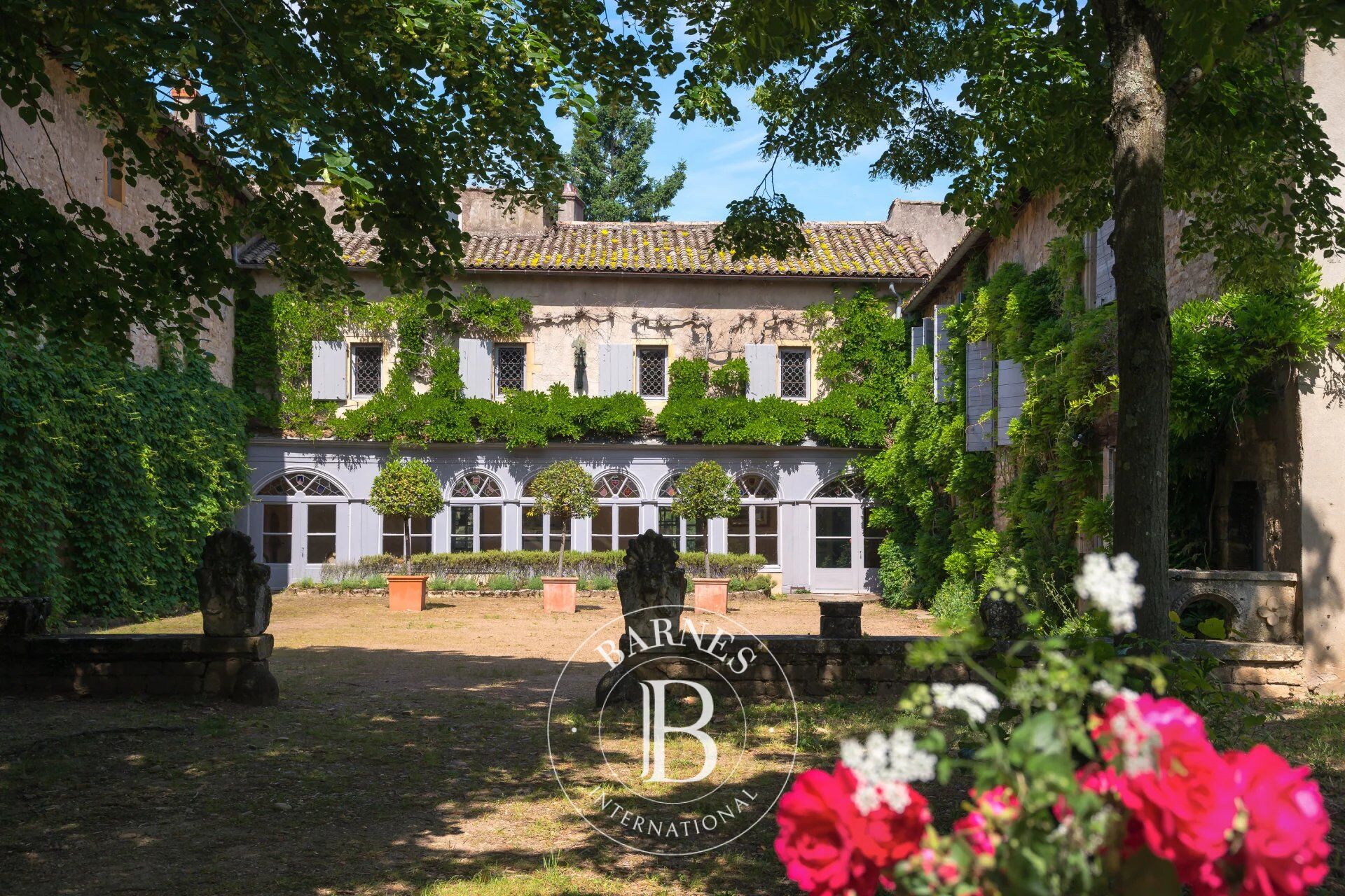 SAINT BERNARD - Propriété historique du XI ème siècle de 515 m² habitables environ - 12 Chambres - Parc d'environ 1,7 hectares  - - picture 1