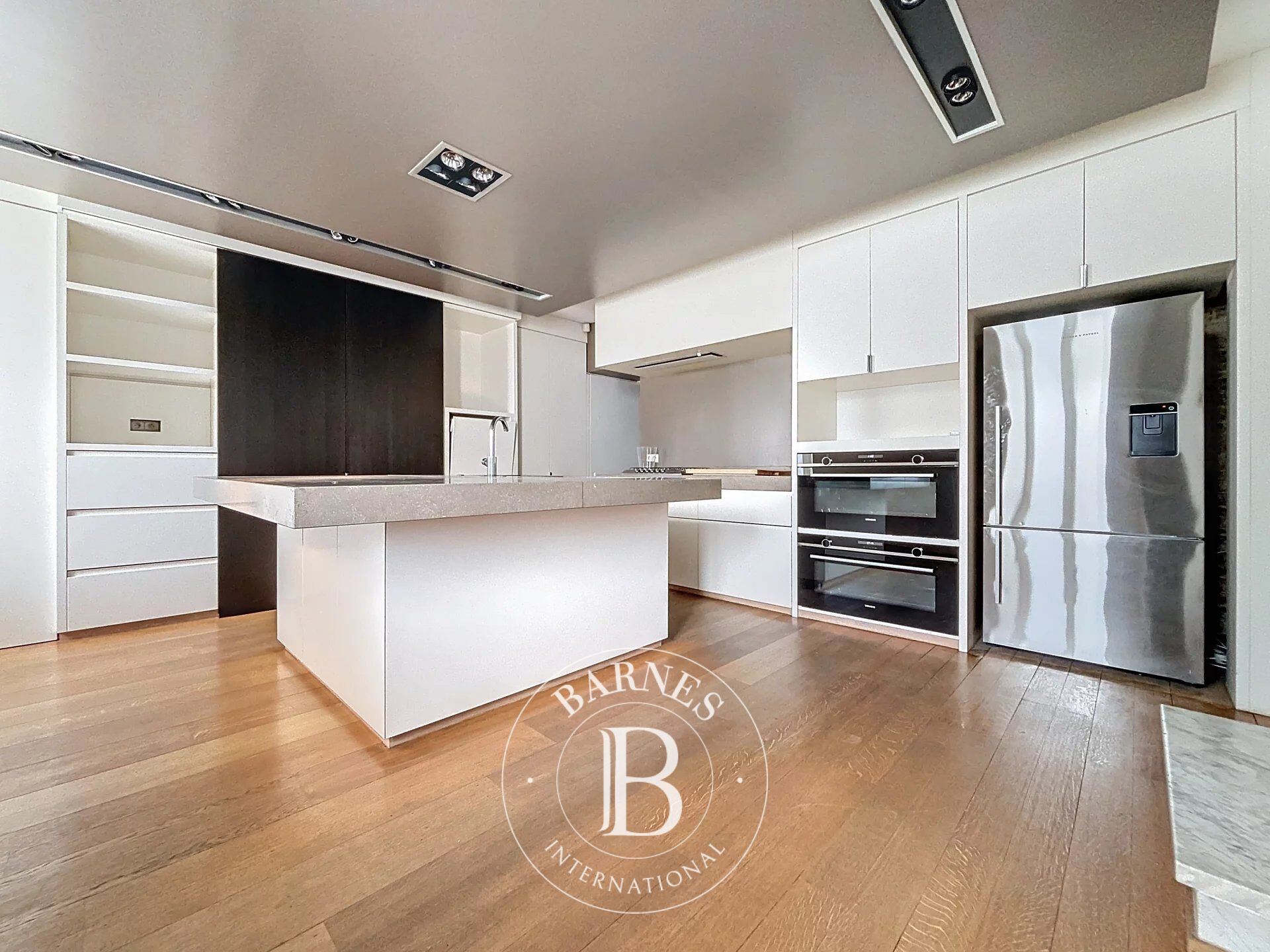 Daire Ixelles - picture 26