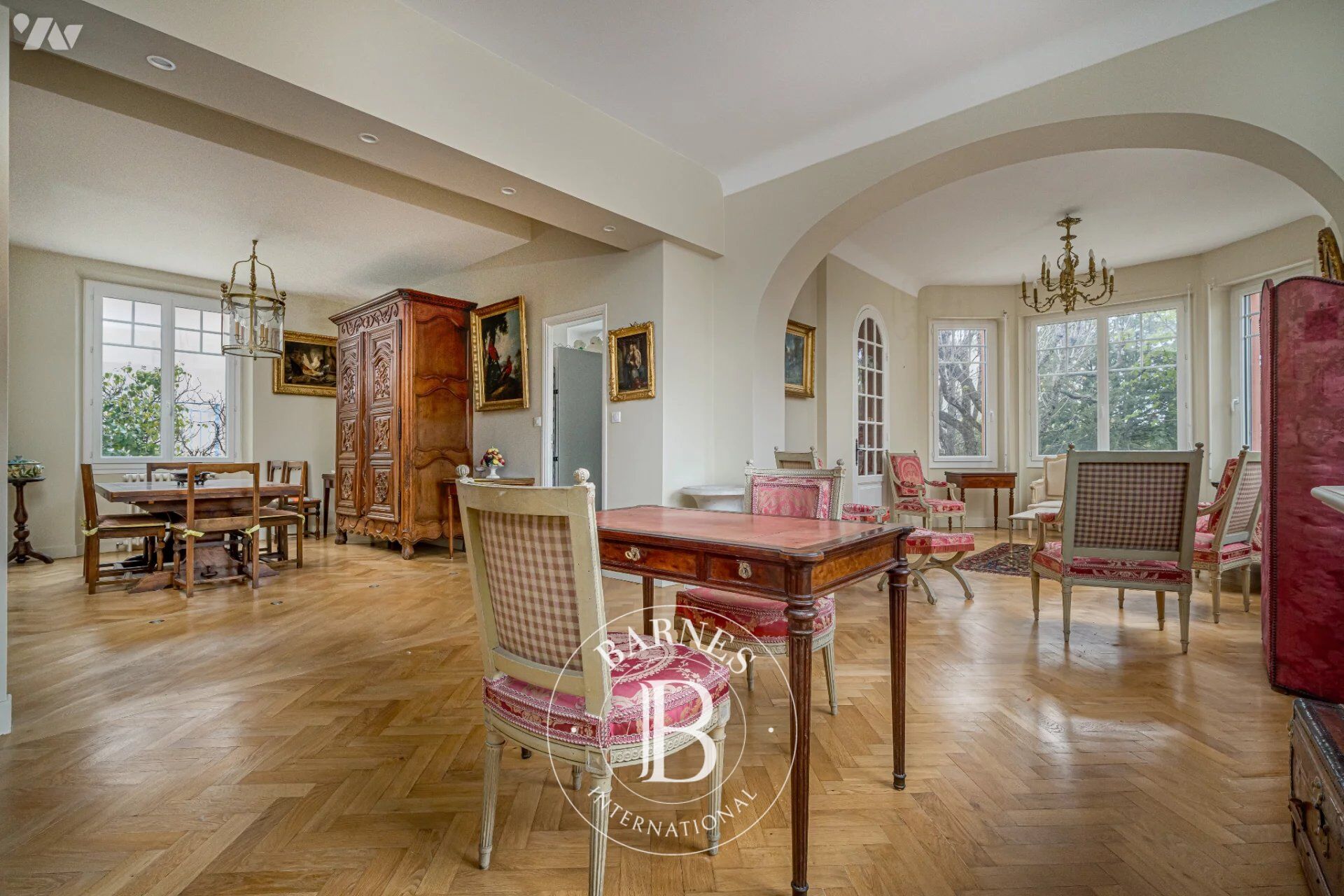 AIX EN PROVENCE - AVENUE DE LA VIOLETTE - MAISON DE VILLE - 5 CHAMBRES - GARAGE - PISCINABLE - CALME - picture 2