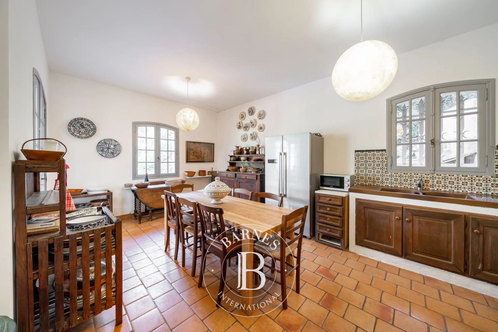 EXCLUSIVITÉ - SAINT-RAPHAËL - VILLA FAMILIALE A PIED DES PLAGES - picture 3