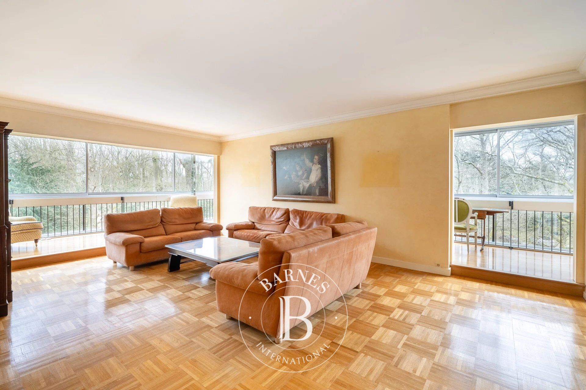 Le Chesnay - Parc de Rocquencourt - Résidence de grand standing - Appartement de 197 m² au troisième et dernier étage en excellent état - 3 chambres (4ème chambre possible) - ascenseur -  box fermé - picture 1