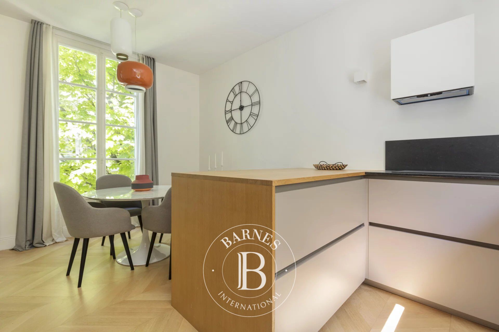 Wohnung Paris 8ème - picture 3