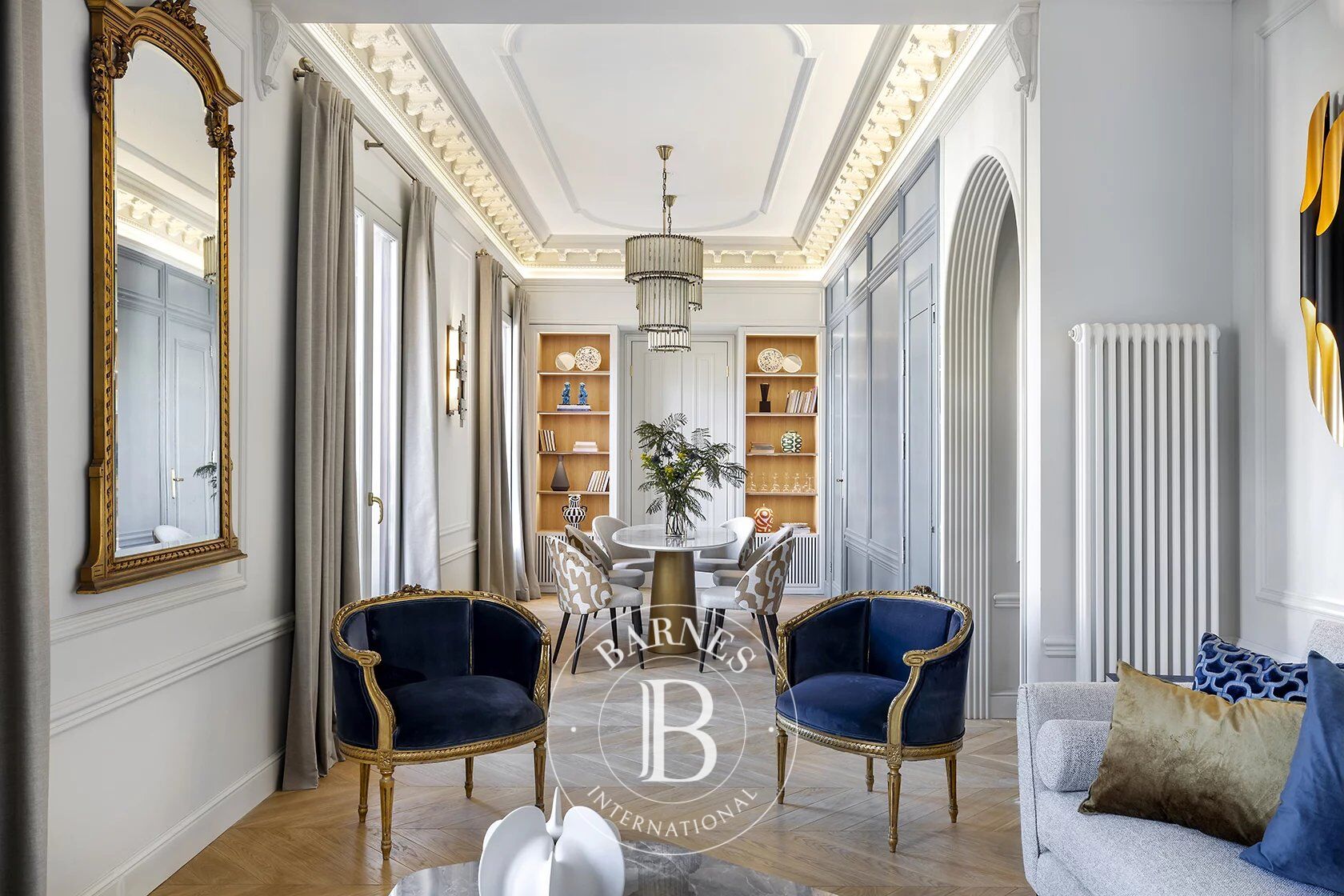 Exclusivo Ático Lujosamente Reformado en La Dreta de l'Eixample - picture 2