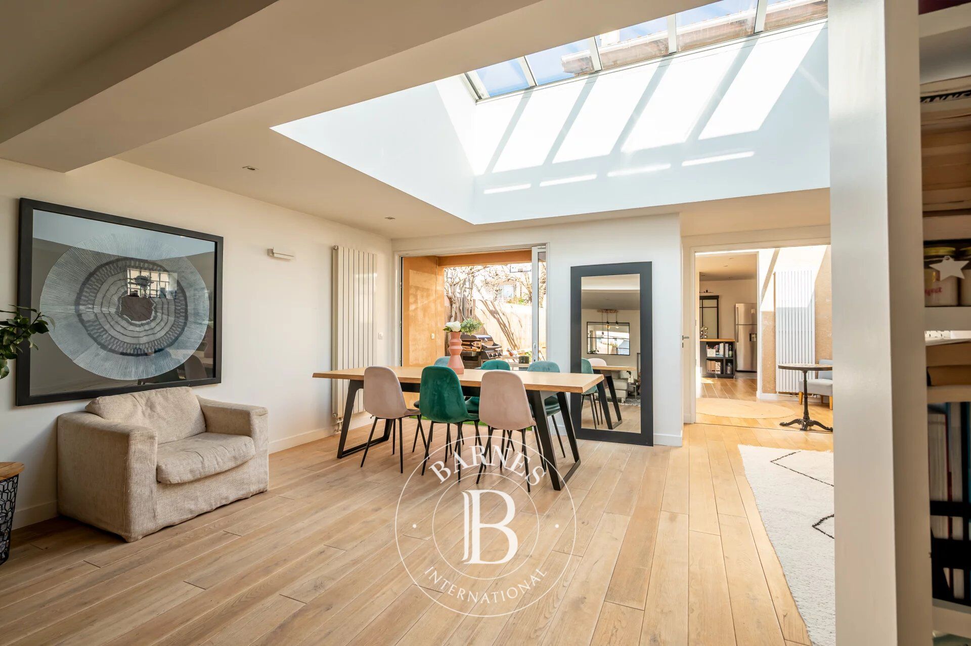 NANTERRE MONT-VALERIEN - MAISON DE VILLE AVEC 4 CHAMBRES - ESPACES EXTERIEURS - picture 2