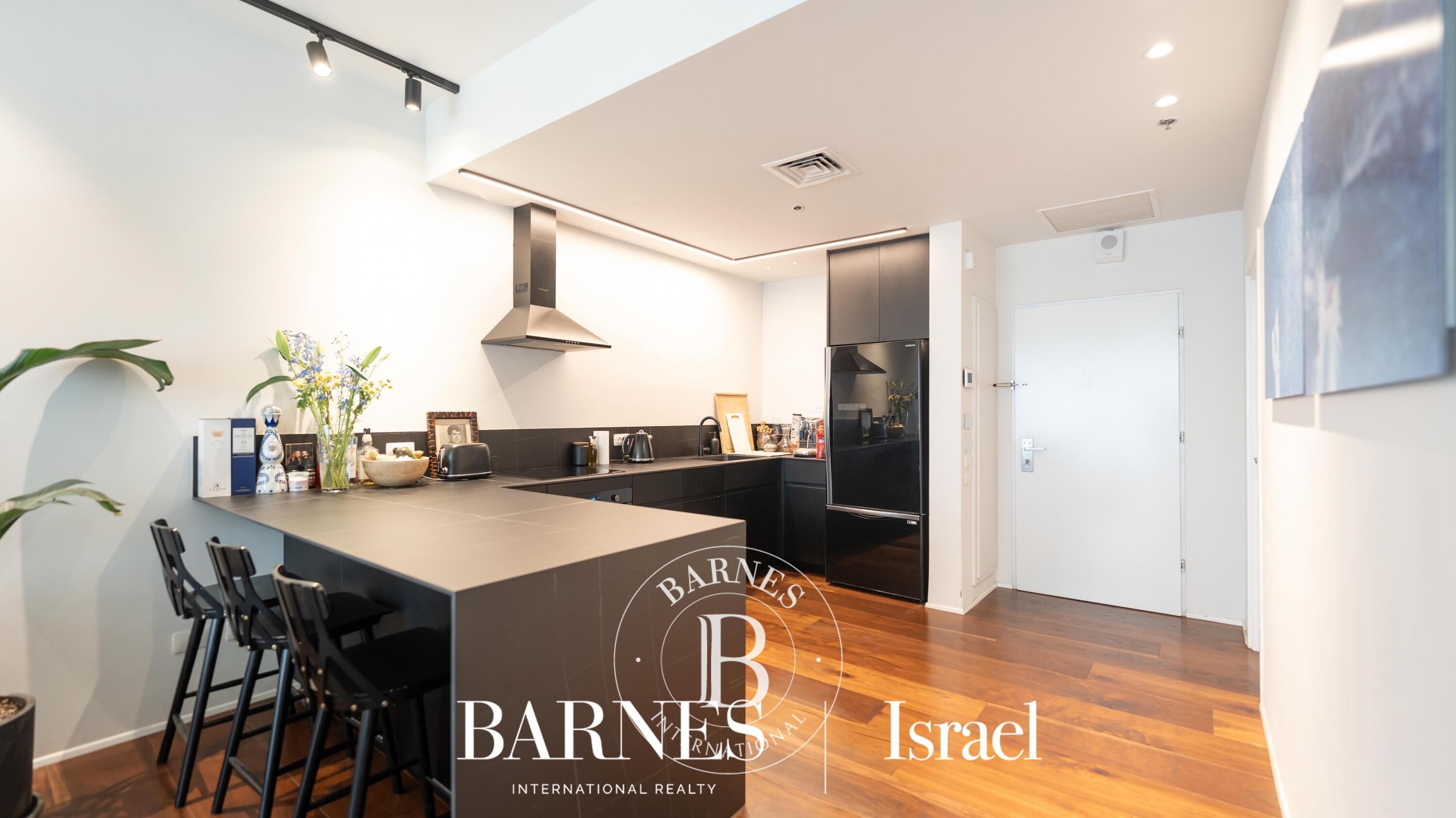 Tel Aviv-Yafo  - Apartment  - picture 9